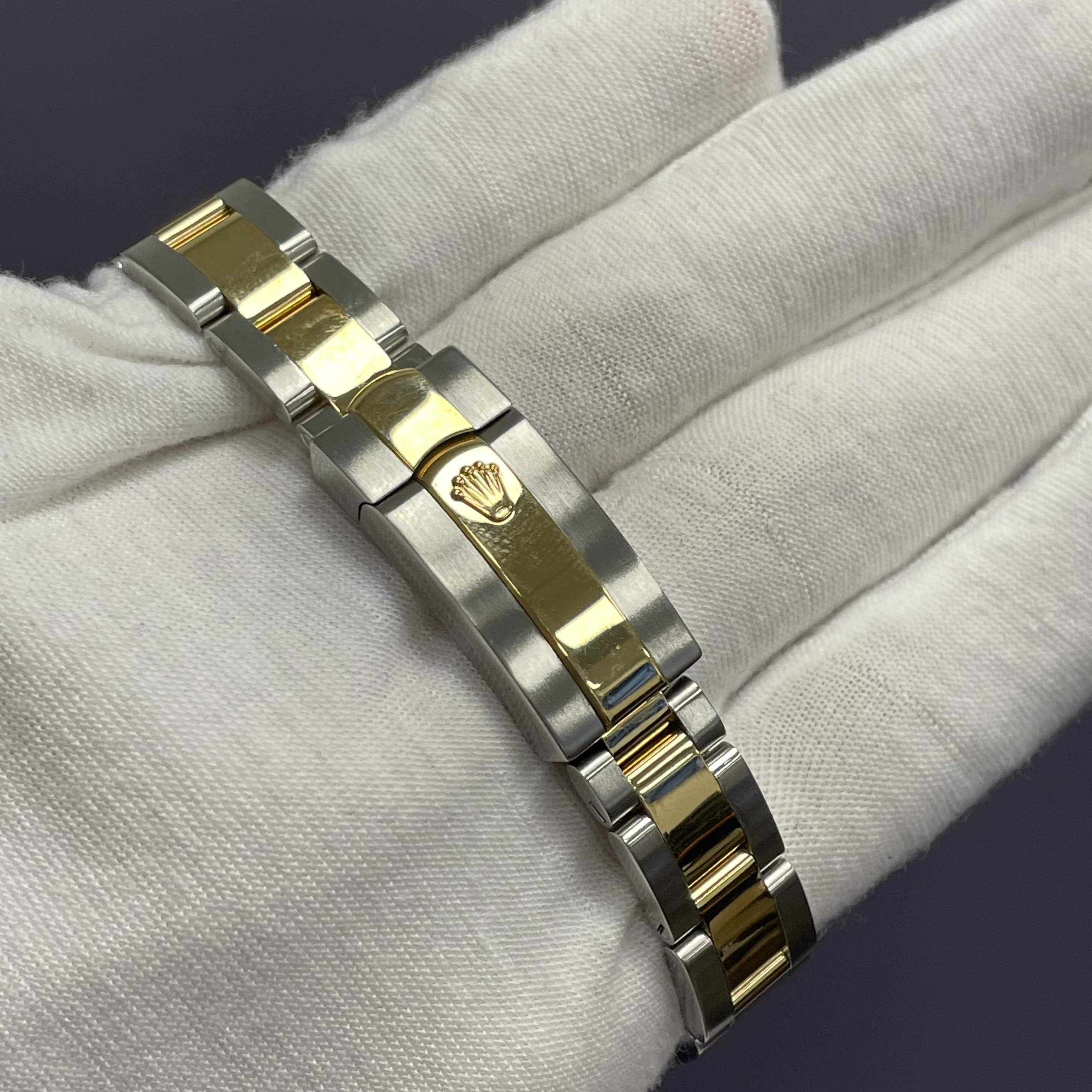 Rolex Datejust 26mm Silver Dial Watch Ref# 179163 - Image 4