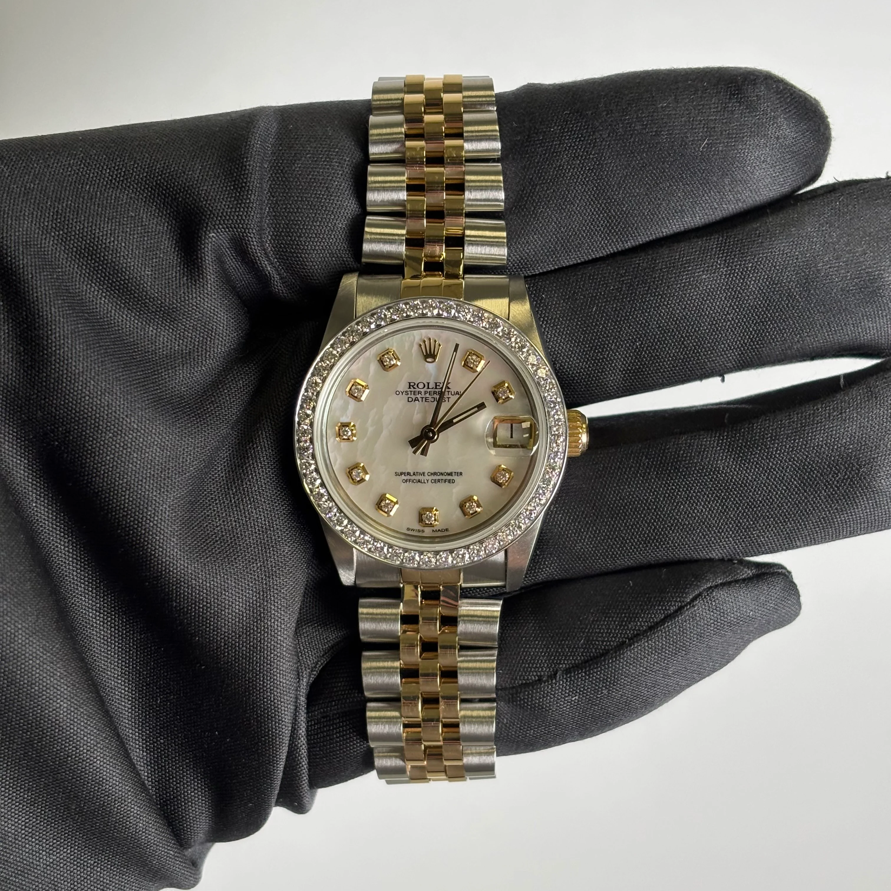 Rolex Datejust 31mm MOP Dial Watch Ref# 68273 - Image 2