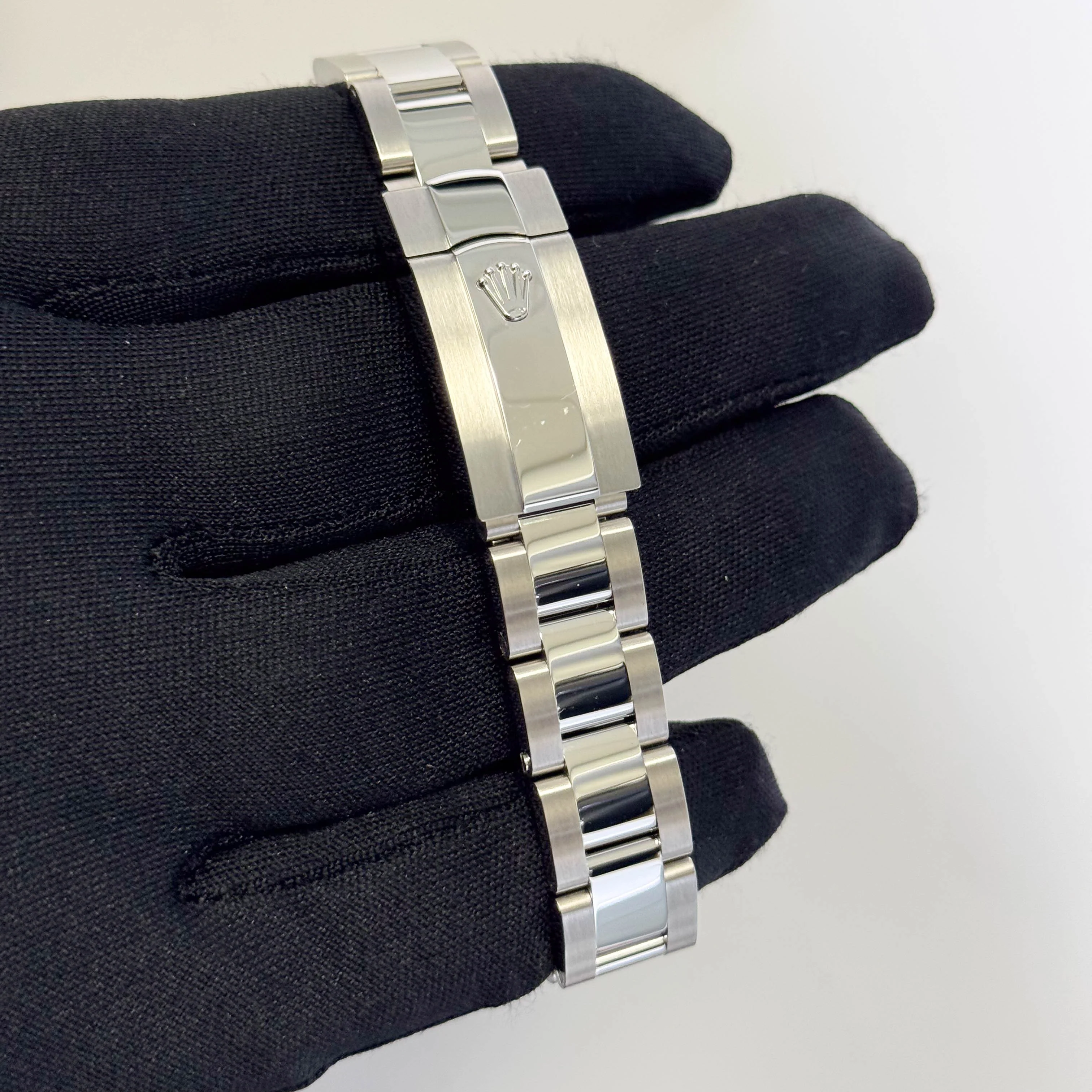 Rolex Datejust 31mm Silver Dial Watch Ref# 278240 - Image 4