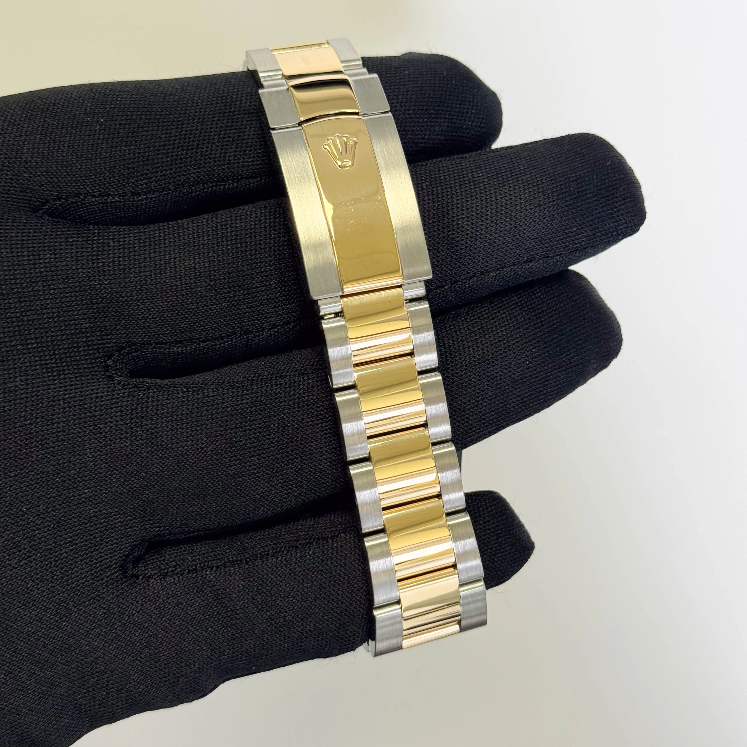 Rolex Datejust 36mm Black Dial Watch Ref# 116233 - Image 4