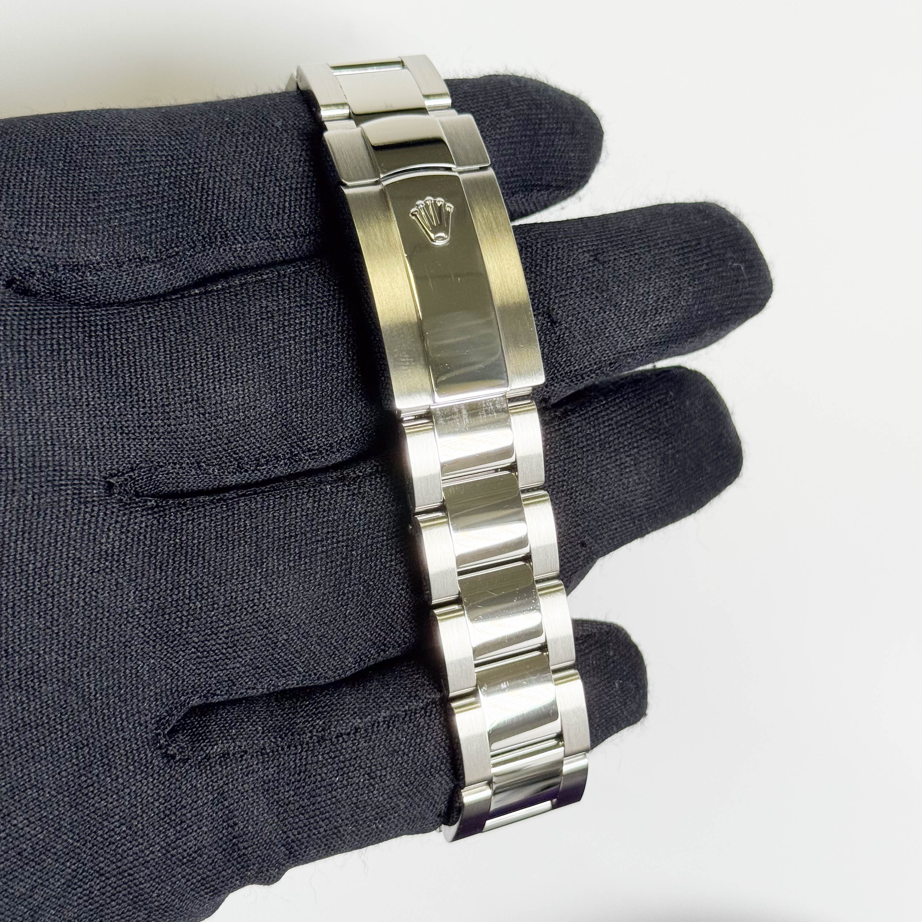 Rolex Datejust 36mm Black Dial Watch Ref# 126234 - Image 4