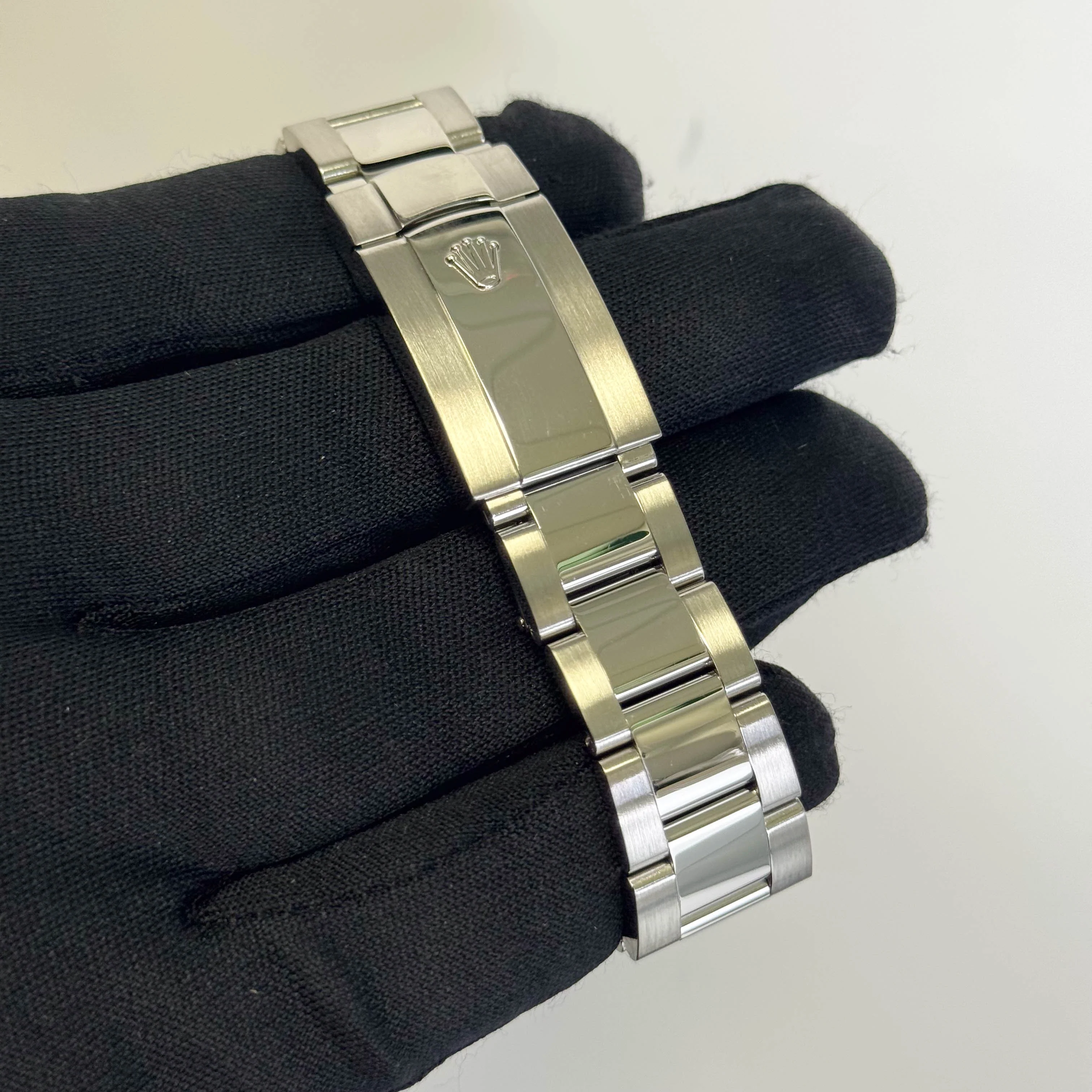 Rolex Datejust 36mm Black Roman Dial Watch Ref# 116234 - Image 4