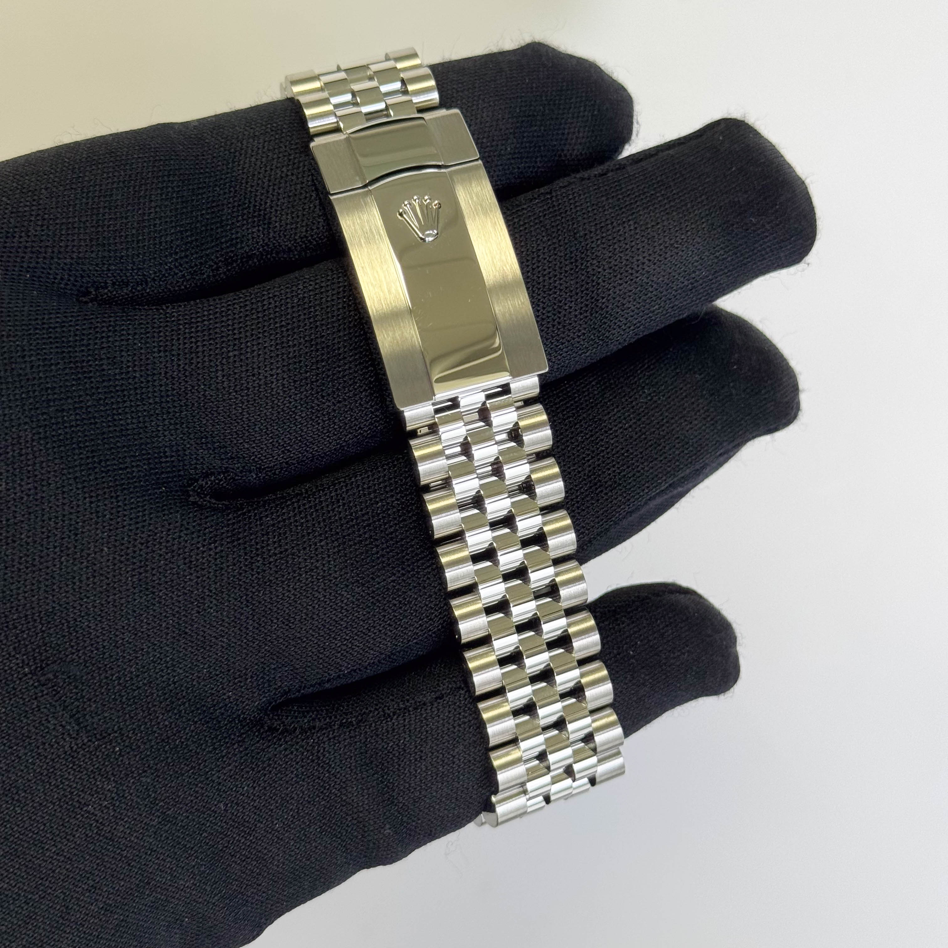 Rolex Datejust 36mm Blue Stick Dial Watch Ref# 126200 - Image 4