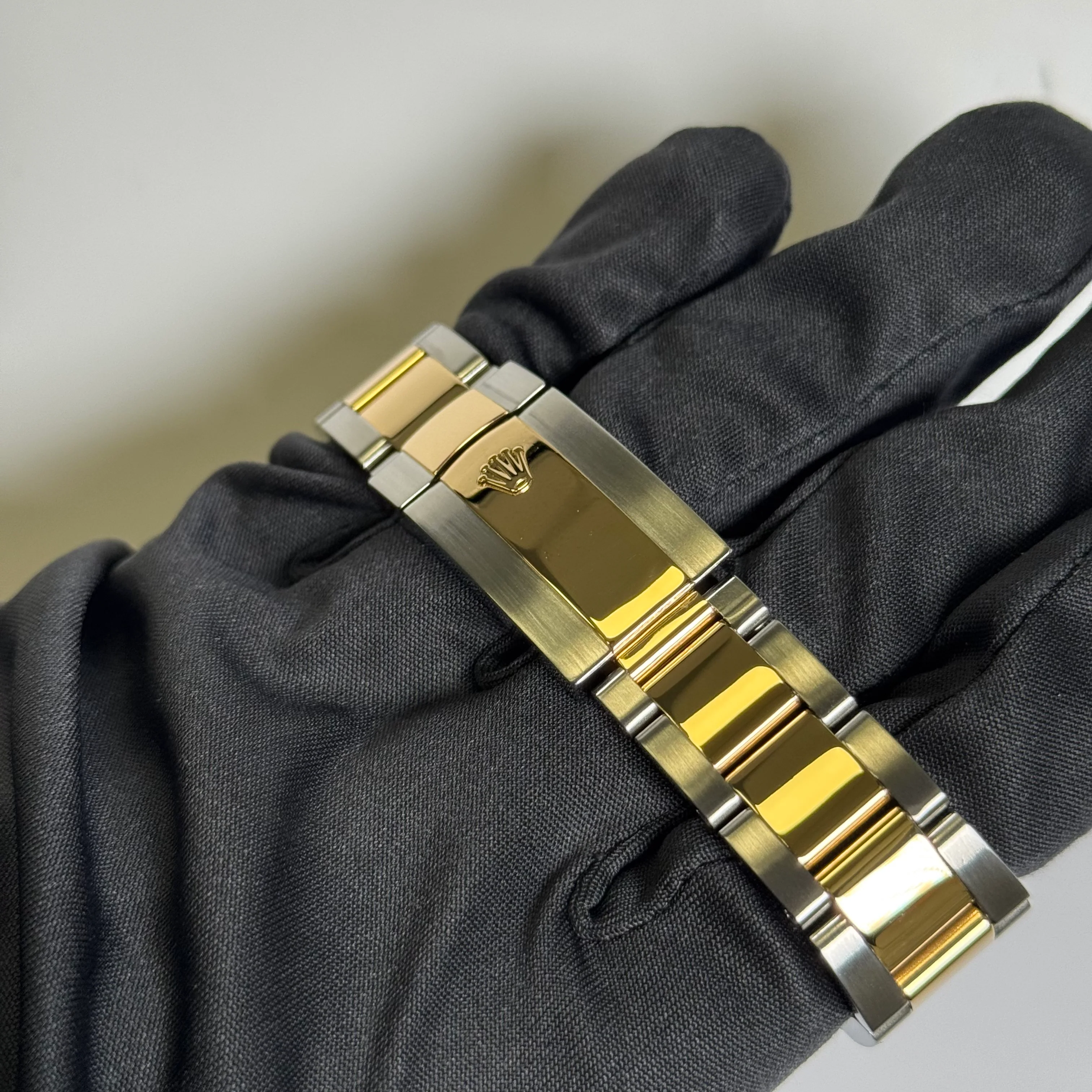 Rolex Datejust 36mm Champagne Dial Watch Ref# 116203 - Image 4
