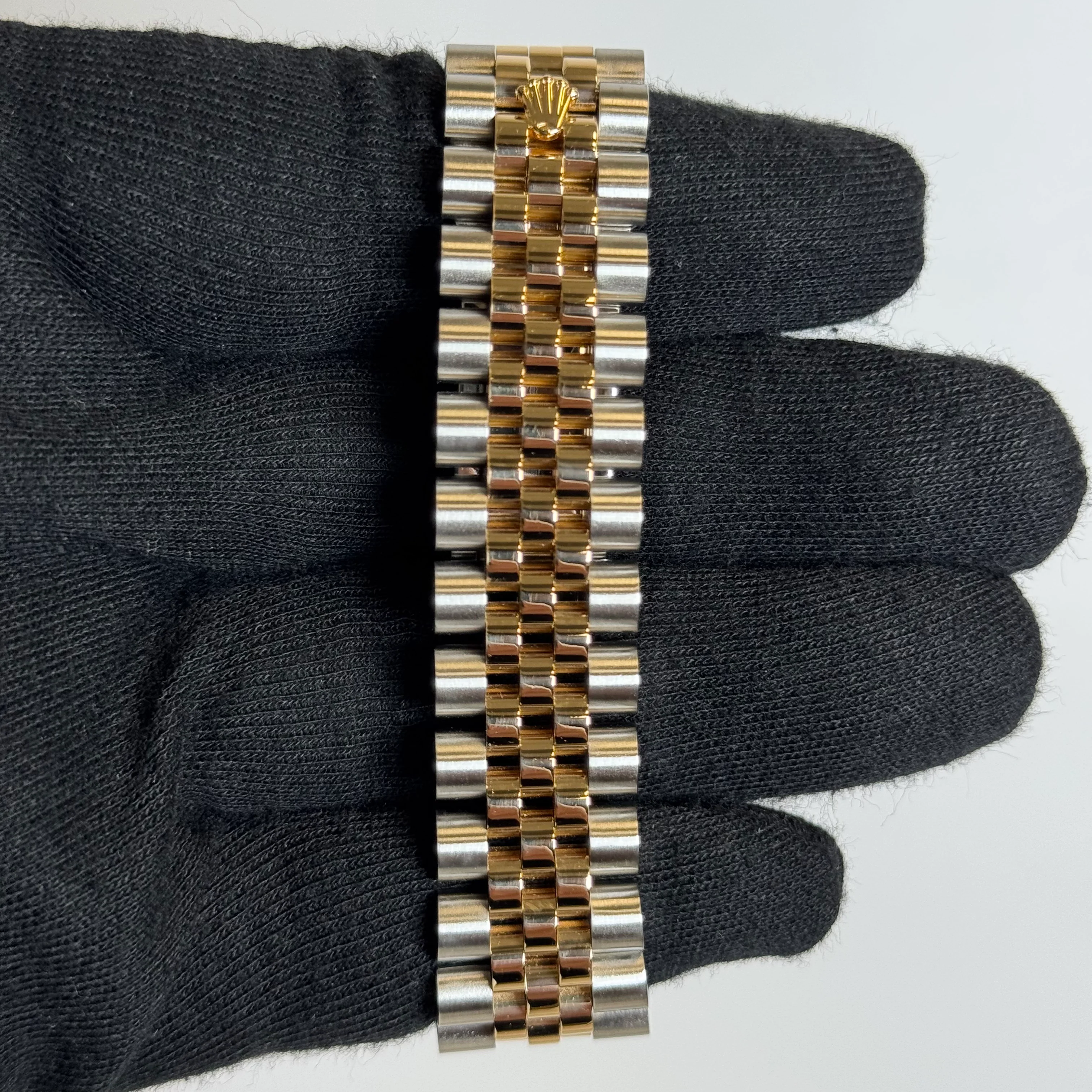 Rolex Datejust 36mm Champagne Dial Watch Ref# 116233 - Image 4