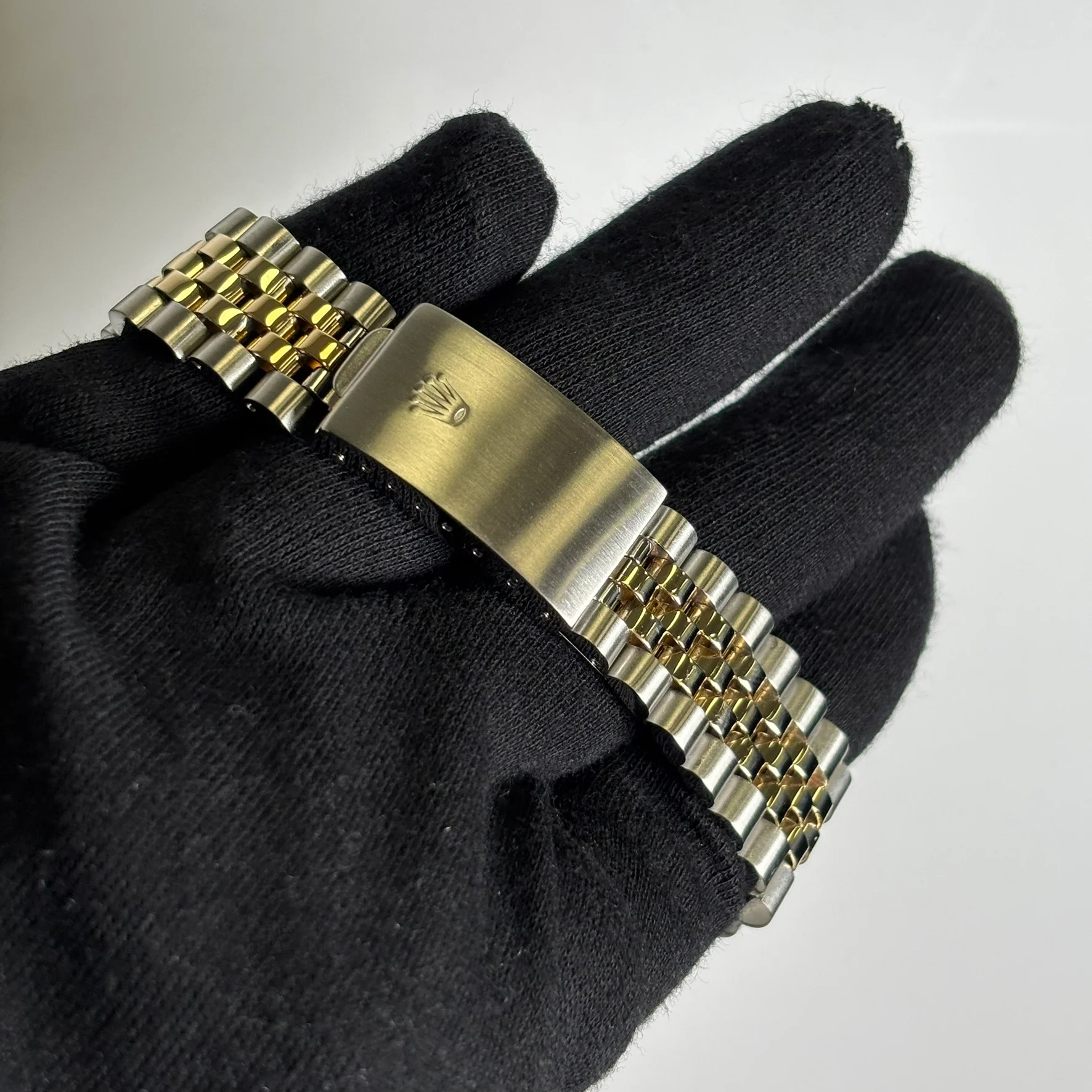 Rolex Datejust 36mm Champagne Dial Watch Ref# 16013 - Image 4