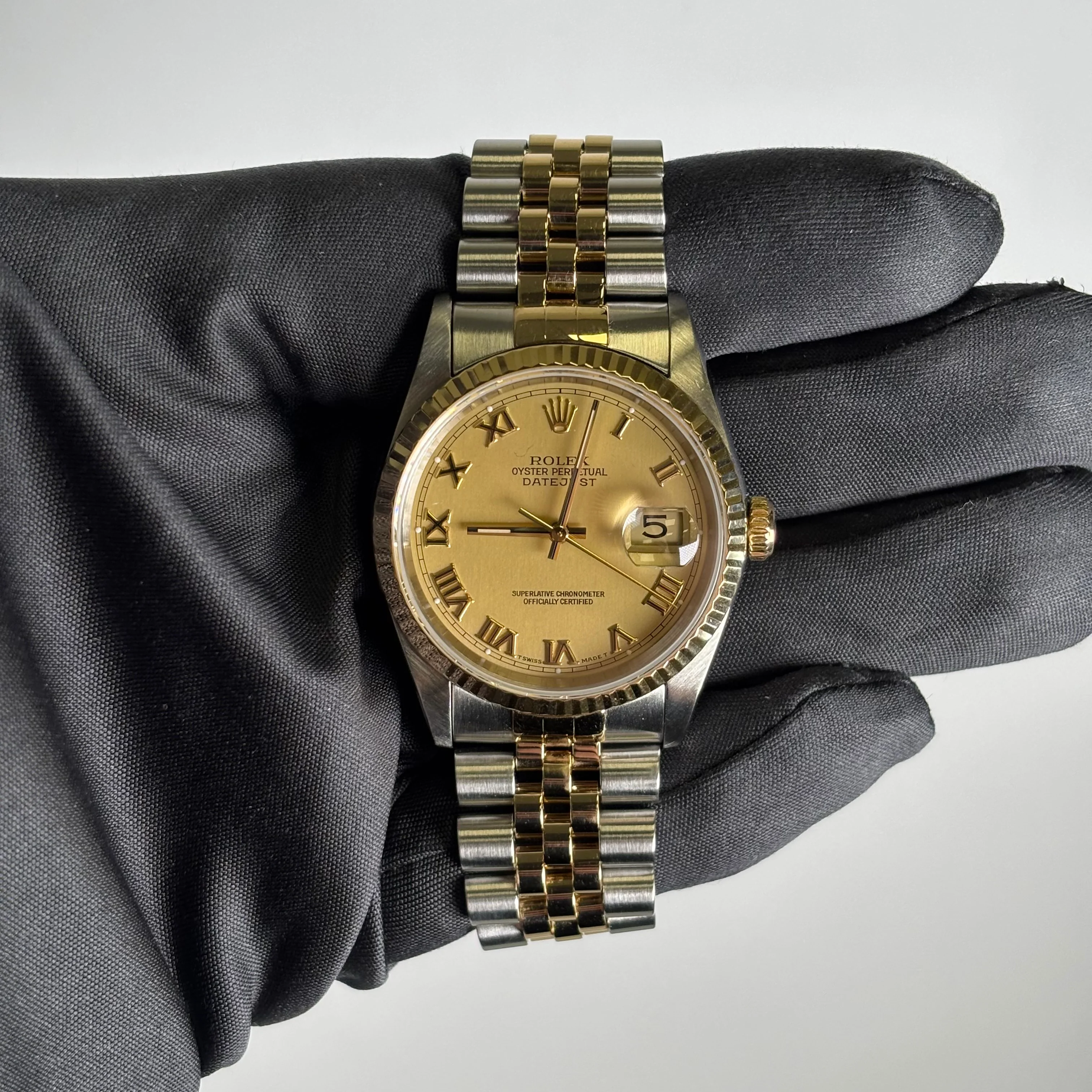 Rolex Datejust 36mm Champagne Dial Watch Ref# 16233 - Image 2