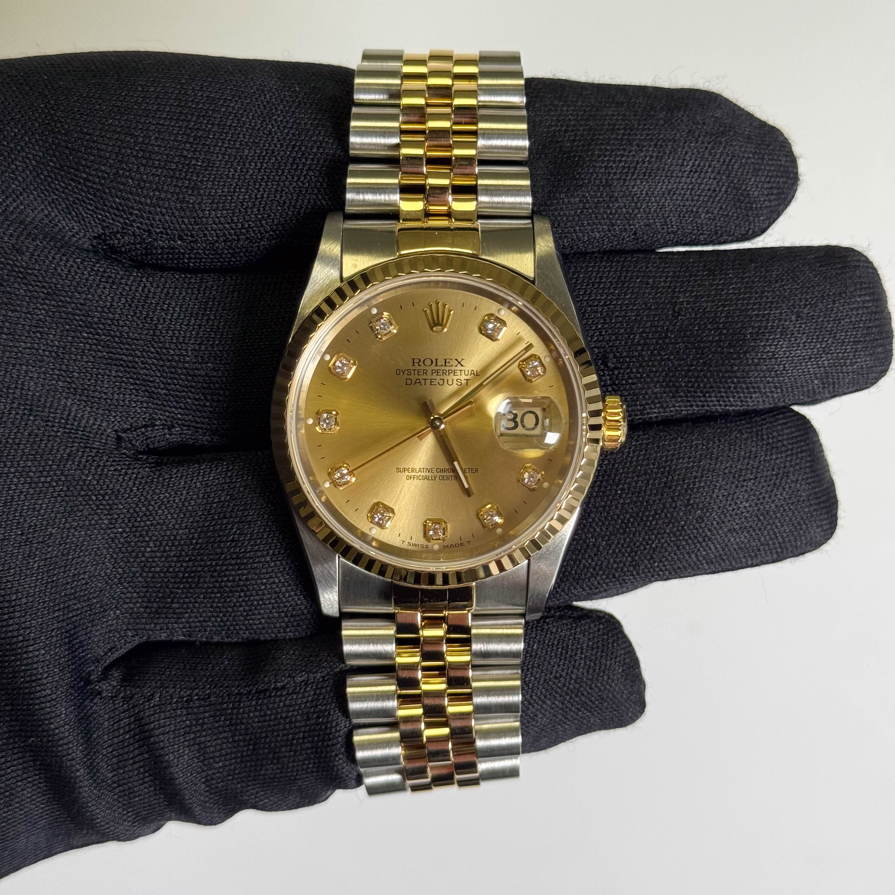 Rolex Datejust 36mm Champagne Dial Watch Ref# 16233 - Image 2
