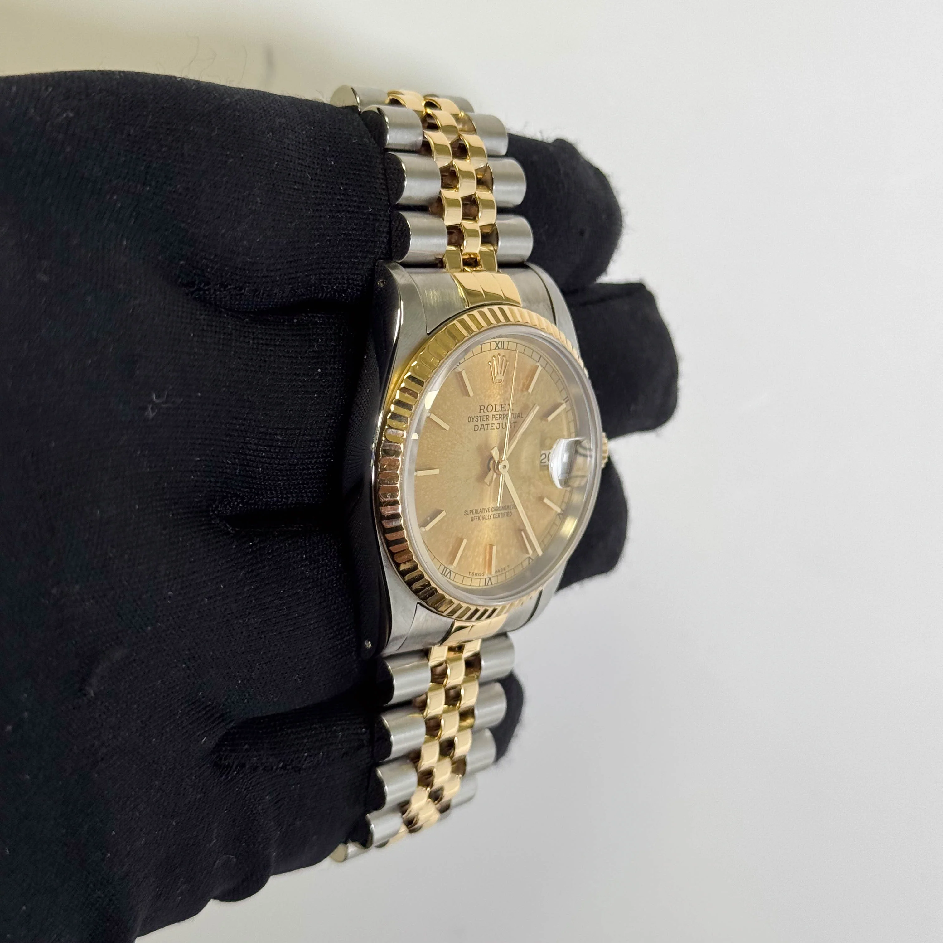 Rolex Datejust 36mm Champagne Dial Watch Ref# 16233 - Image 3
