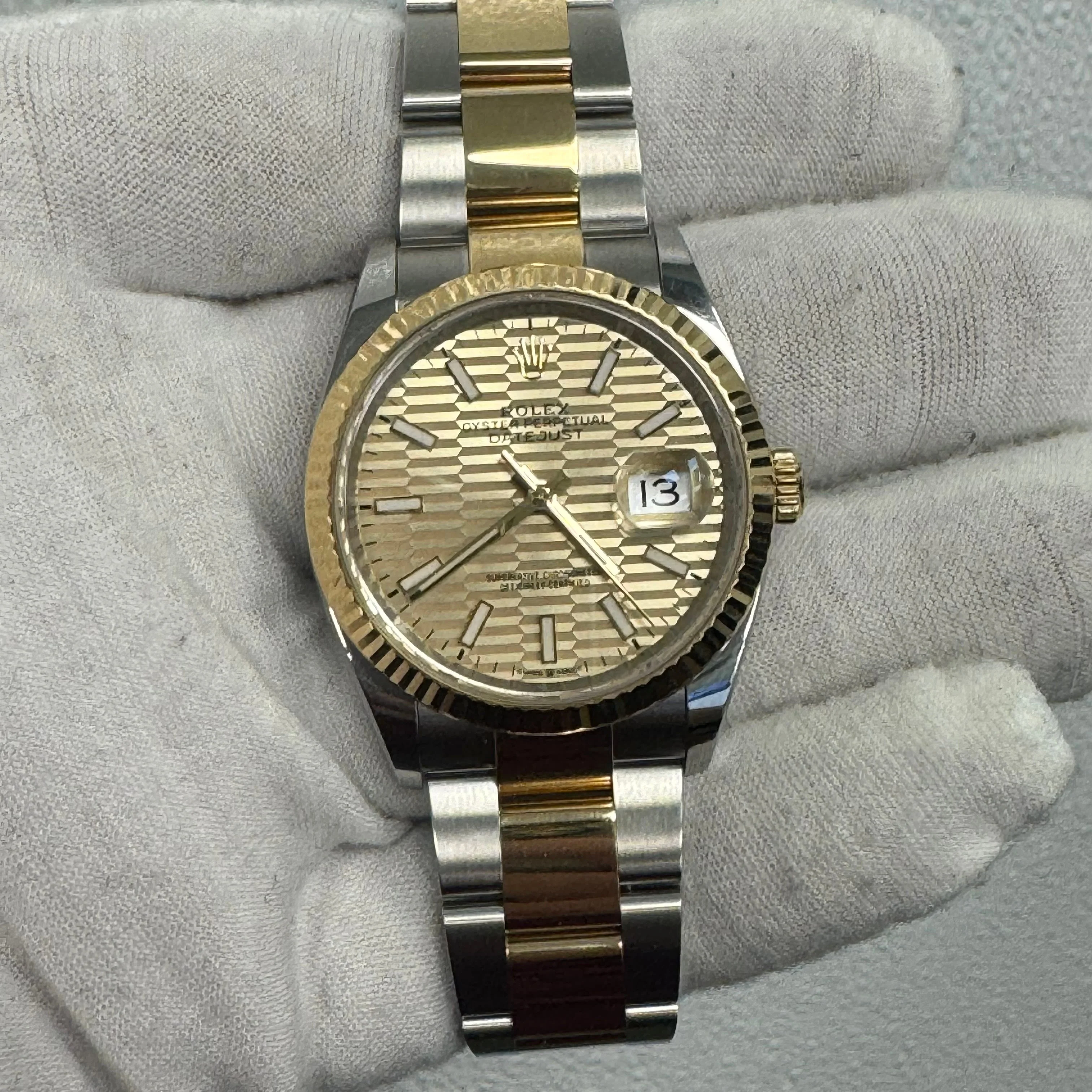 Rolex Datejust 36mm Champagne Motif Dial Watch Ref# 126233 - Image 2