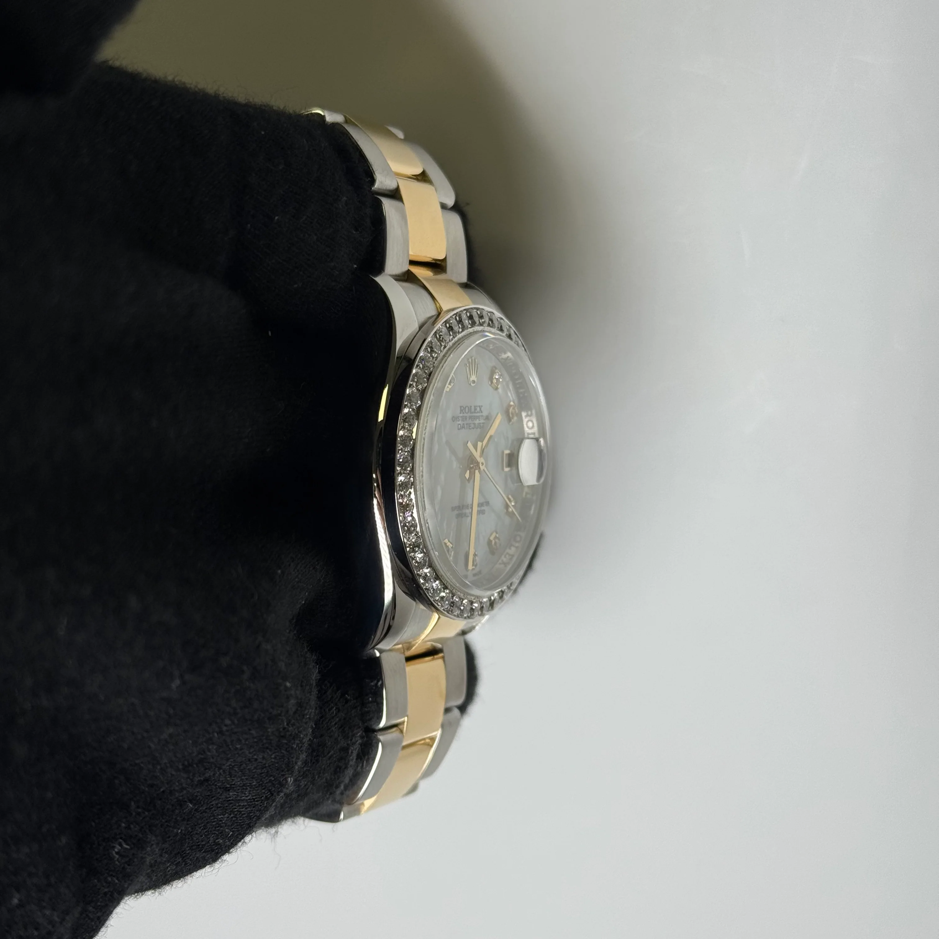Rolex Datejust 36mm MOP Dial Watch Ref# 116203 - Image 3