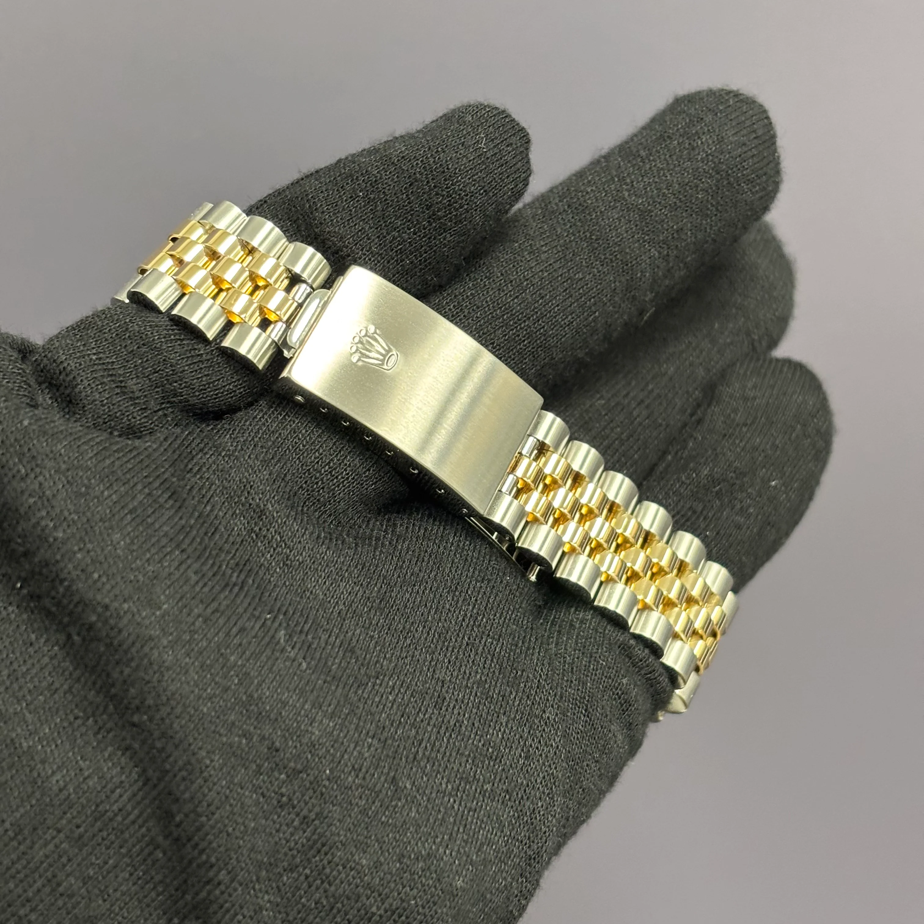 Rolex Datejust 36mm MOP Dial Watch Ref# 16233 - Image 4