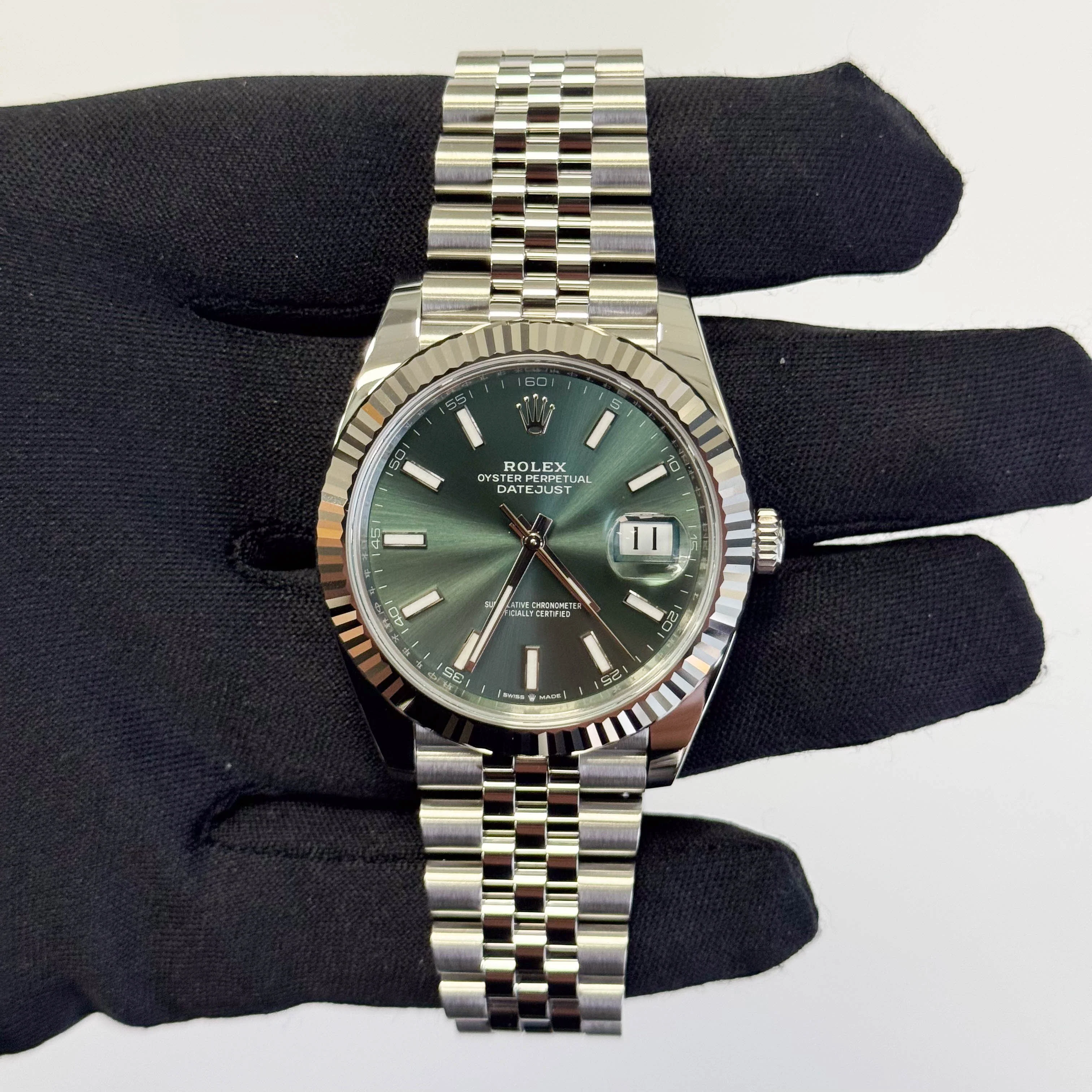 Rolex Datejust 41mm Green Dial Watch Ref# 126334 - Image 2