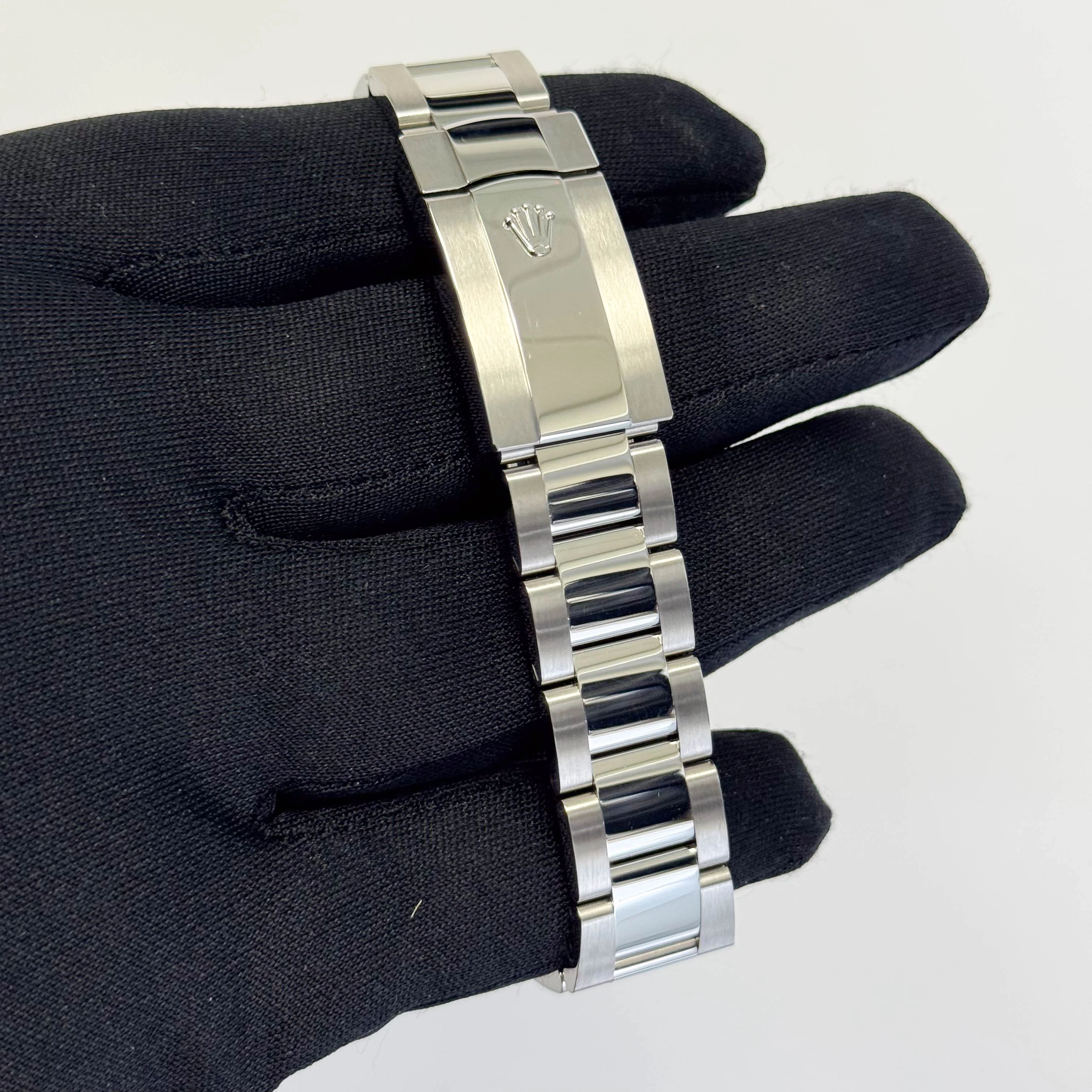 Rolex Datejust 41mm Blue Dial Watch Ref# 126334 - Image 4