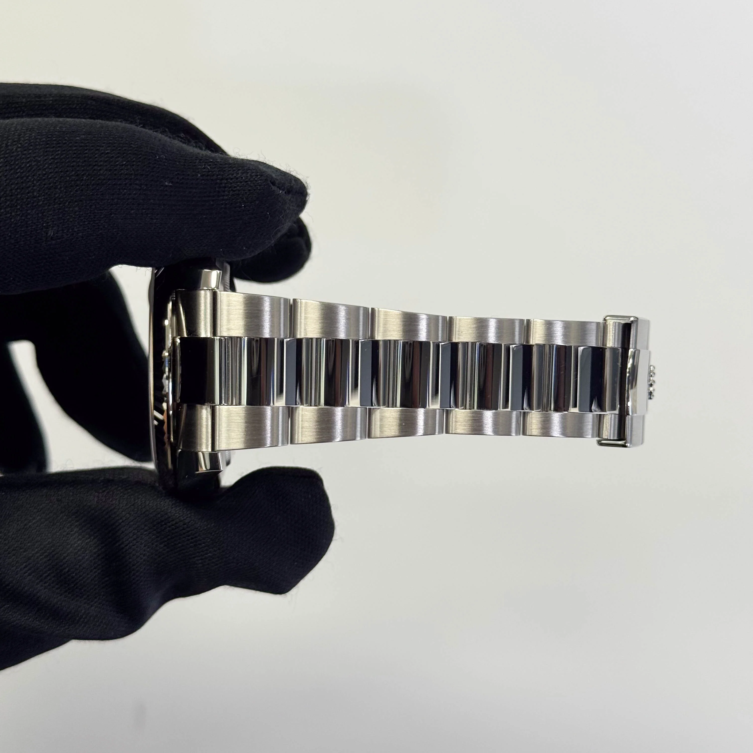 Rolex Datejust 41mm Blue Dial Watch Ref# 126334 - Image 5