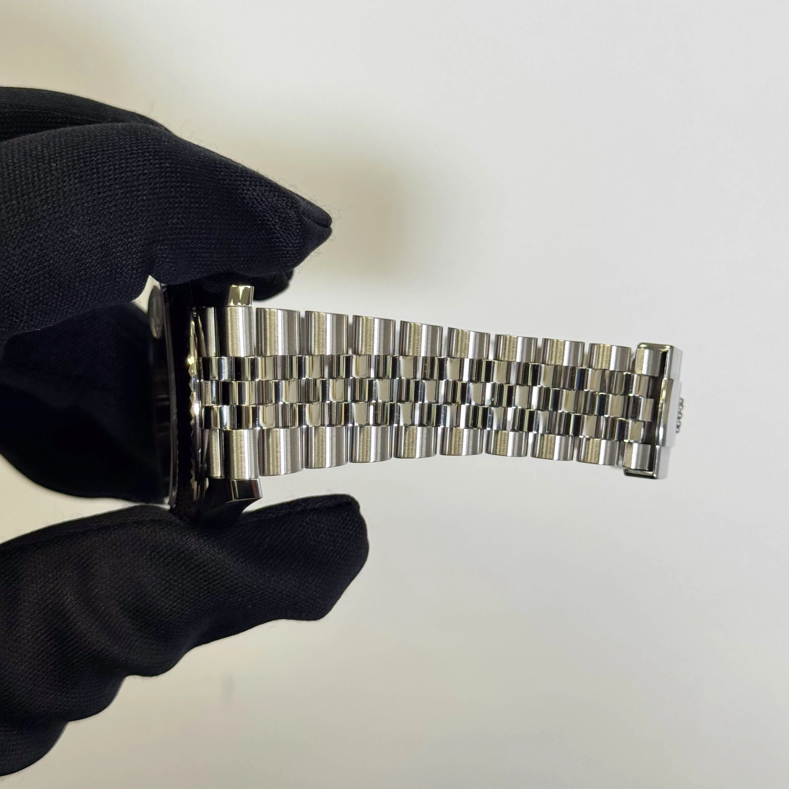 Rolex Datejust 41mm Rhodium Dial Watch Ref# 126334 - Image 5
