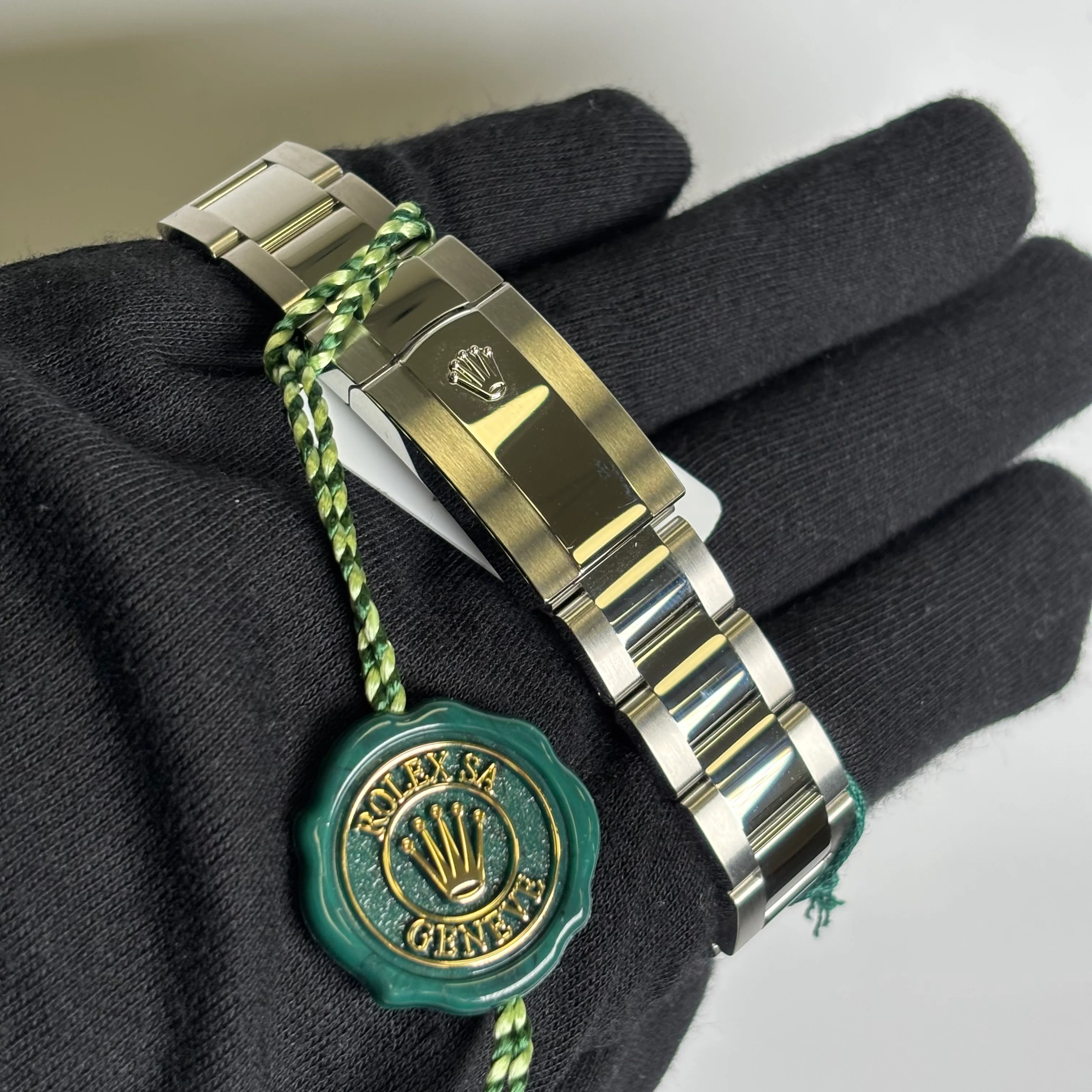 Rolex Datejust 41mm Wimbledon Dial Watch Ref# 126334 - Image 4