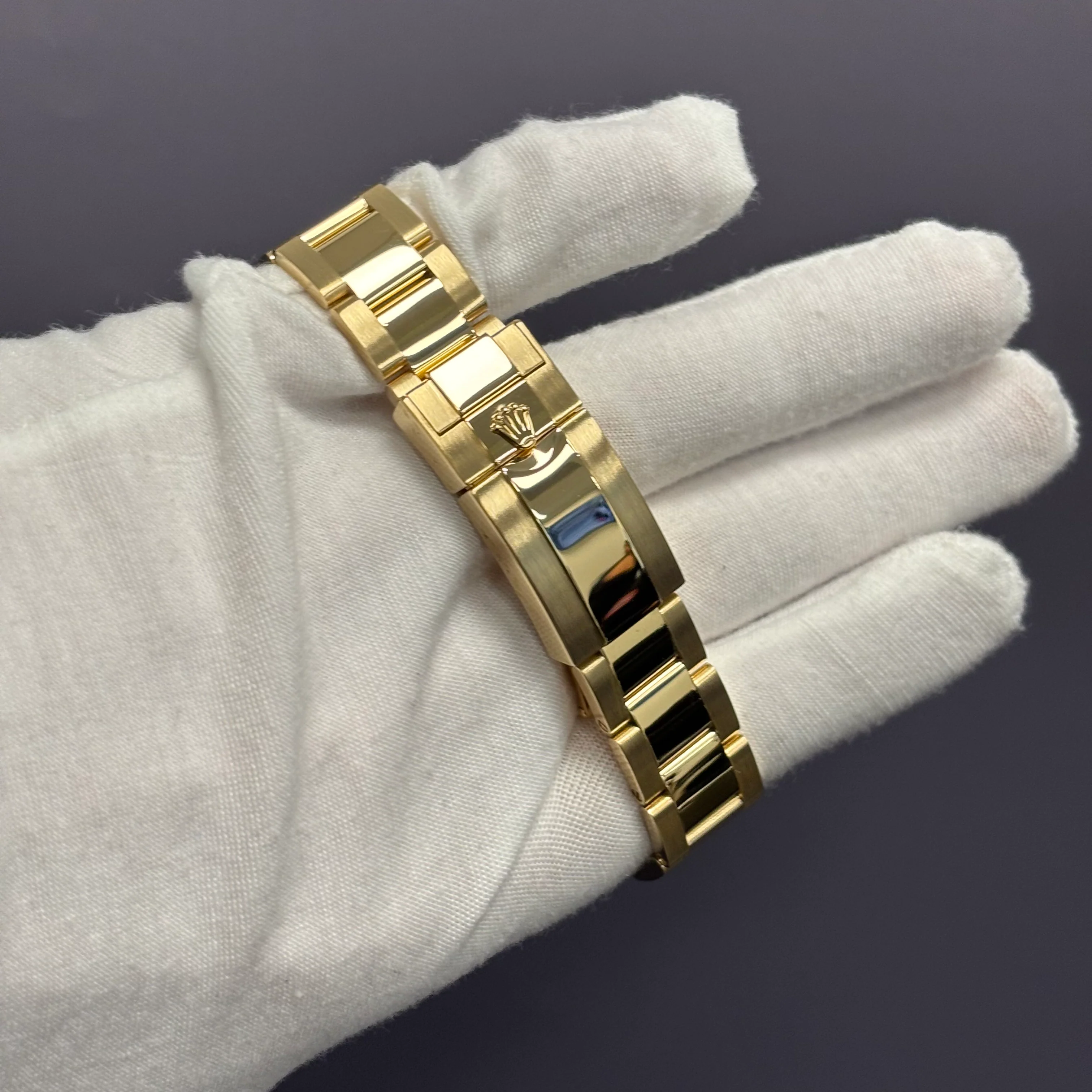Rolex Daytona 40mm Champagne Dial Watch Ref# 116508 - Image 4