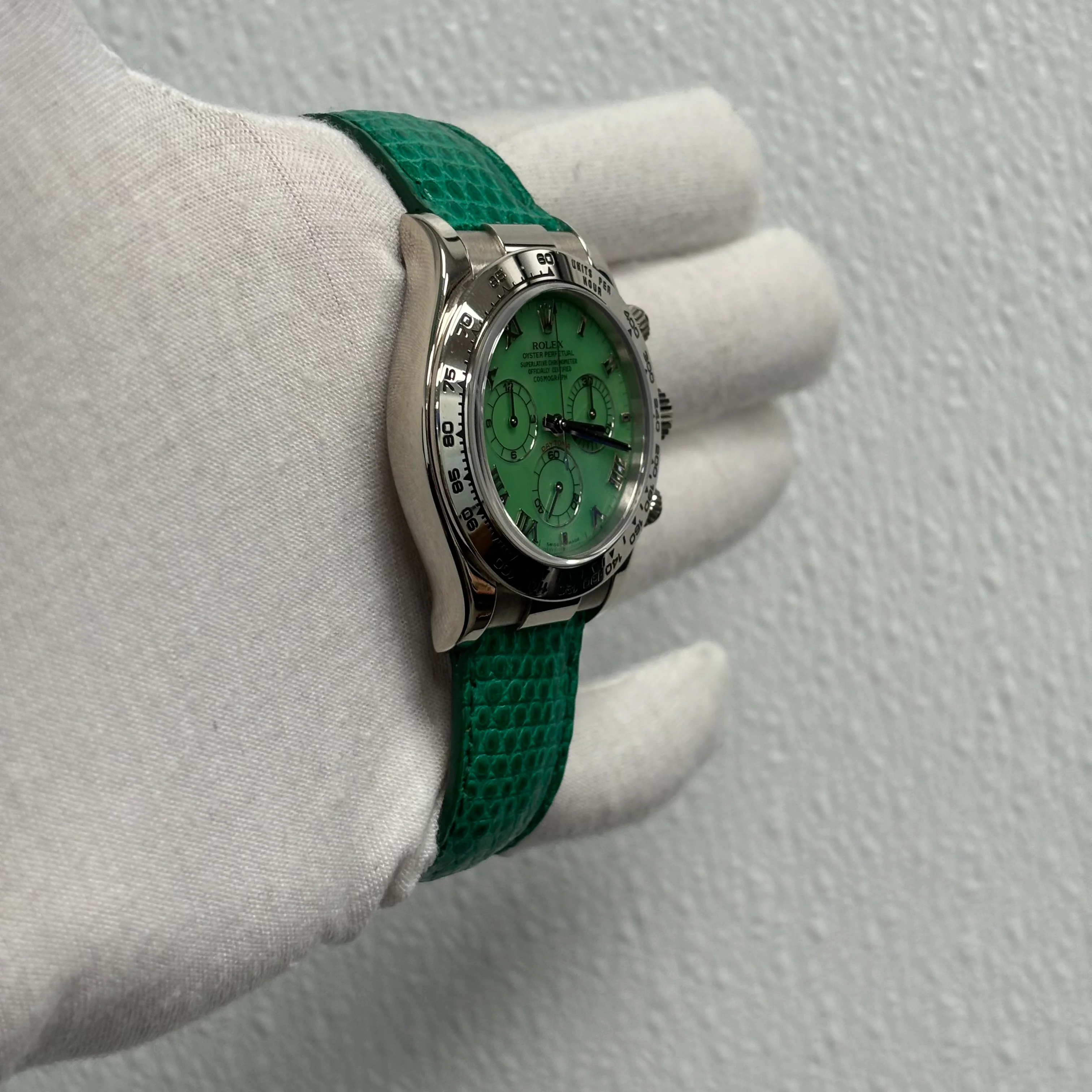 Rolex Daytona 40mm Green Dial Ref# 116519 - Image 3