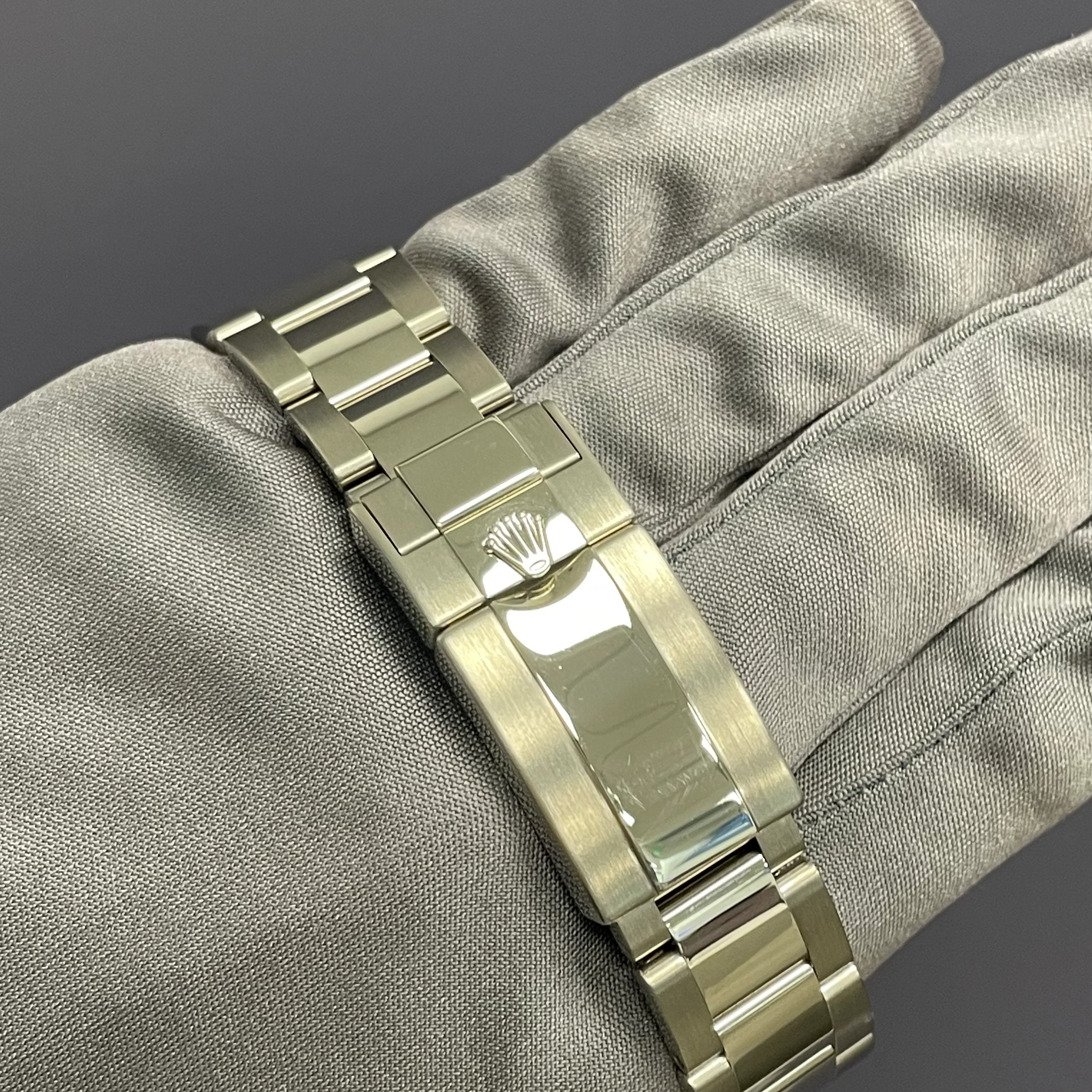 Rolex Daytona 40mm MOP Dial Ref# 116509 - Image 4