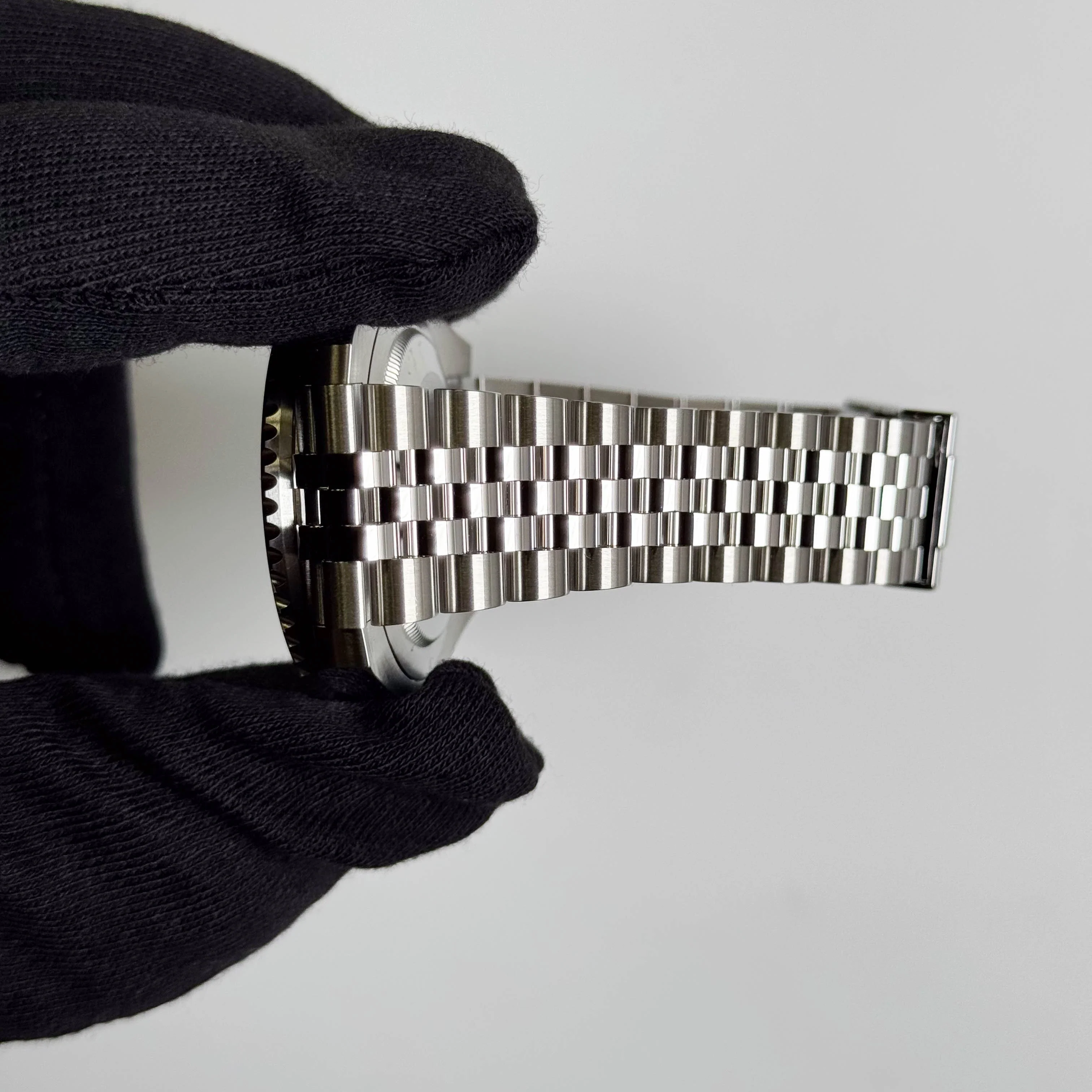 Rolex GMT-Master II 40mm Black Dial Watch Ref# 126720VTNR - Image 5