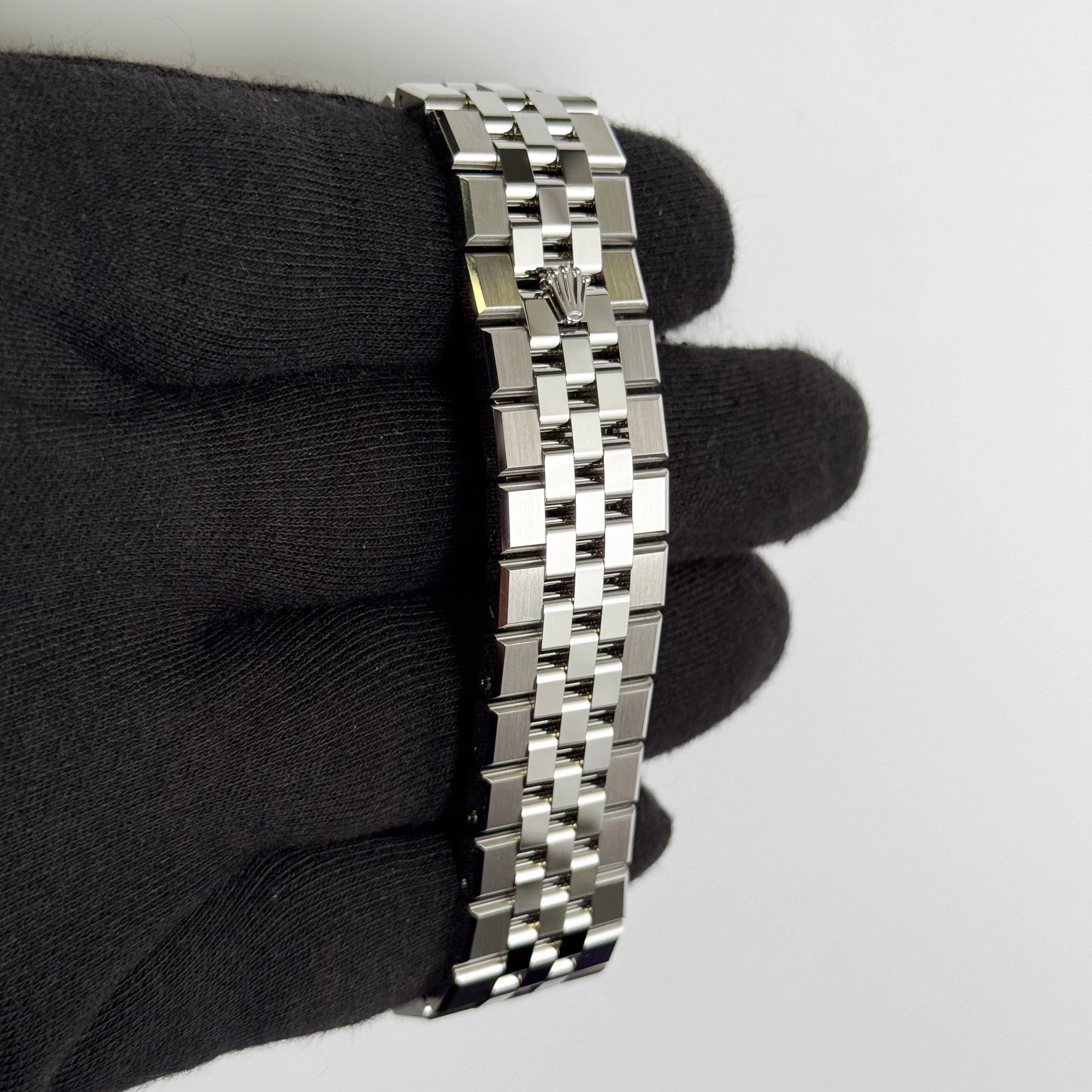 Rolex Land-Dweller 40mm White Dial Watch Ref # 127334 - Image 4