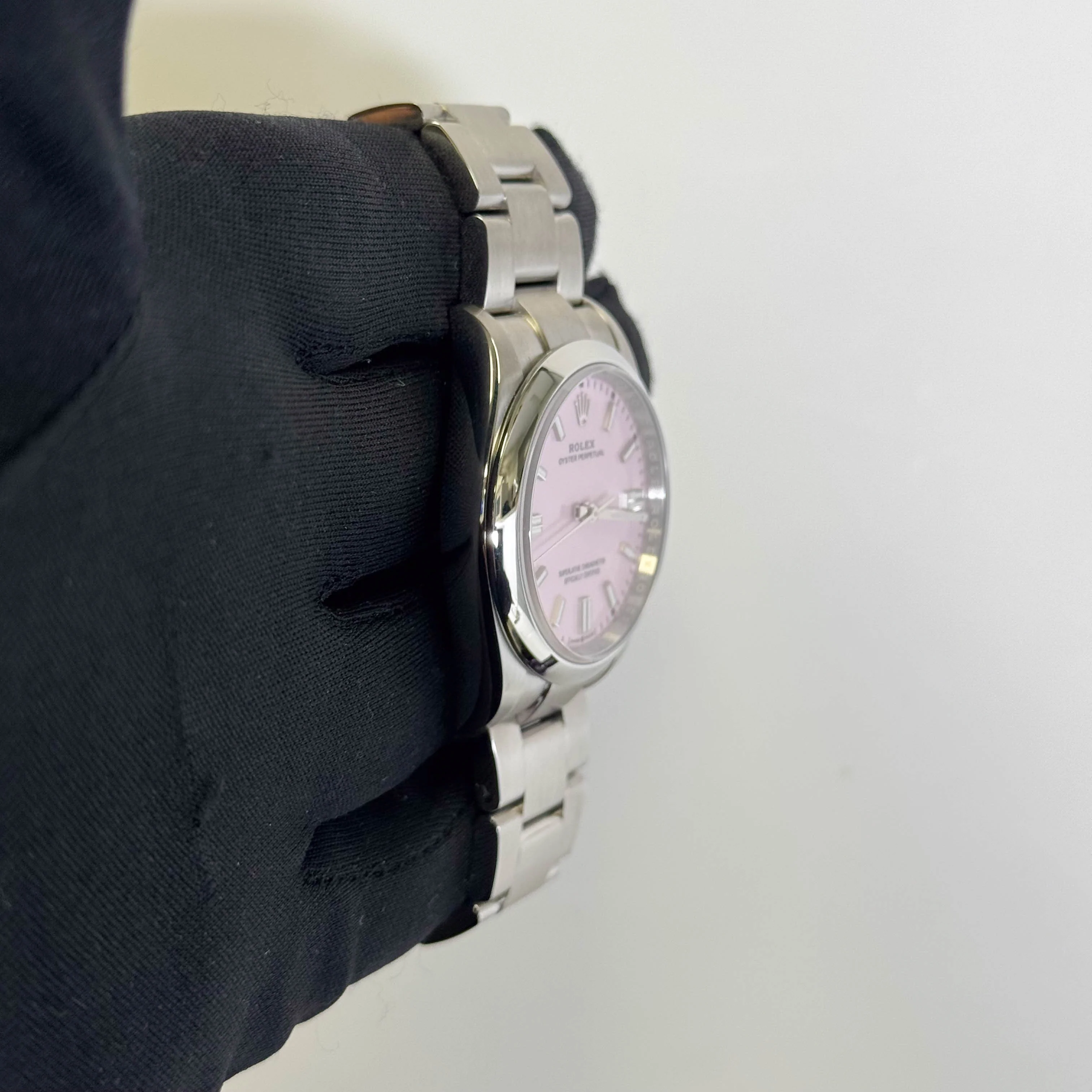 Rolex Oyster Perpetual 36mm Pink Dial Watch Ref# 126000 - Image 3