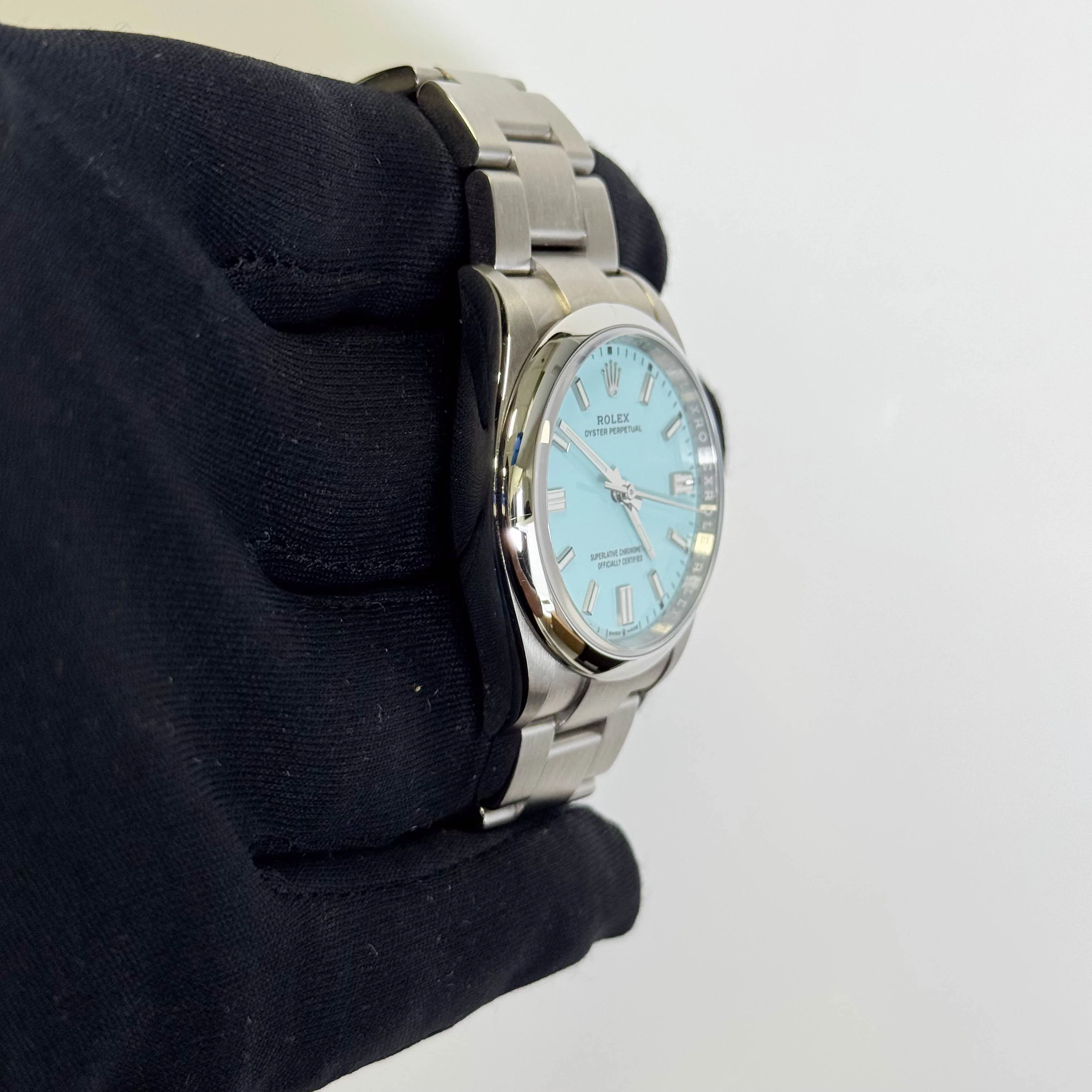Rolex Oyster Perpetual 36mm Tiffany Dial Watch Ref# 126000 - Image 3