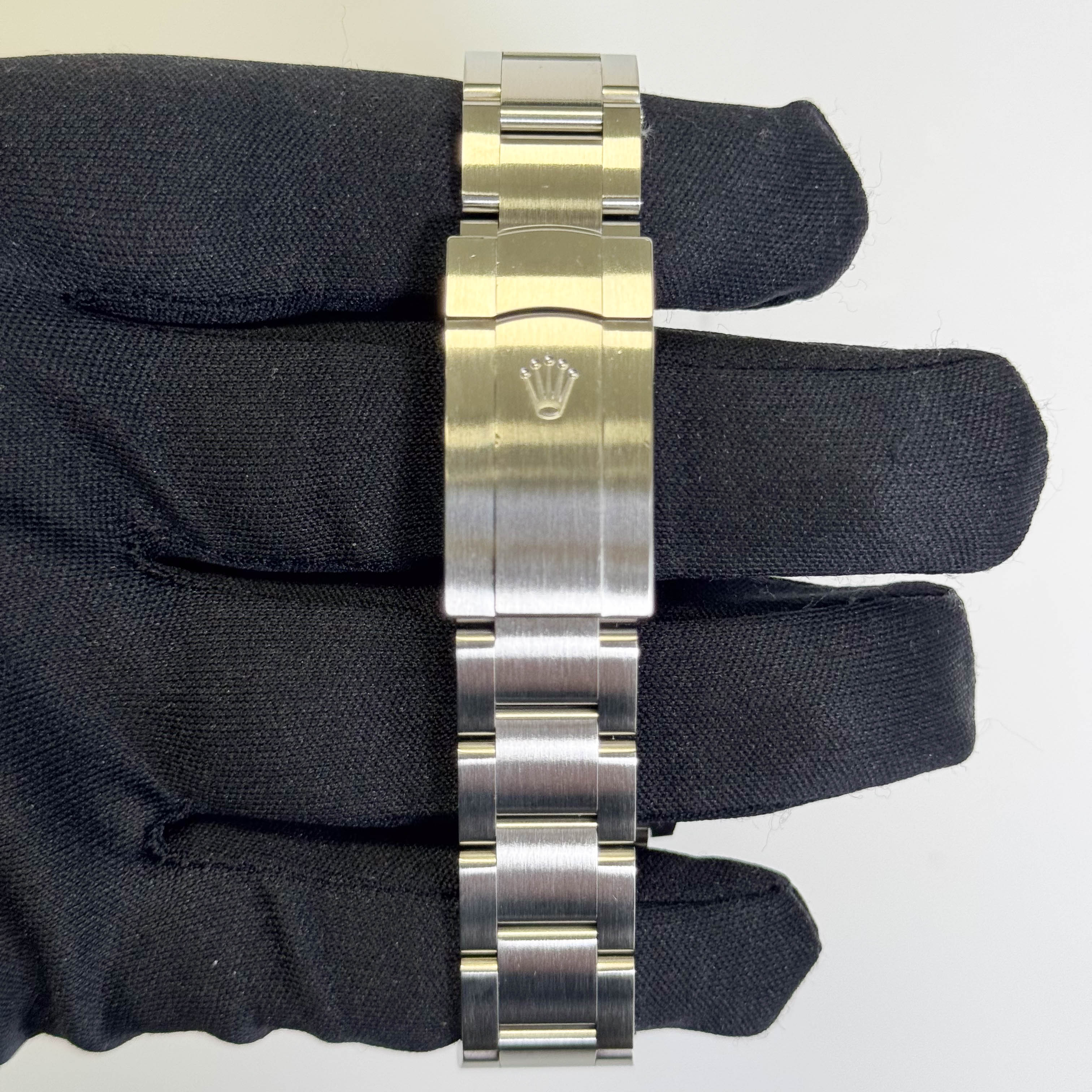 Rolex Oyster Perpetual 41mm Black Dial Watch Ref# 124300 - Image 4