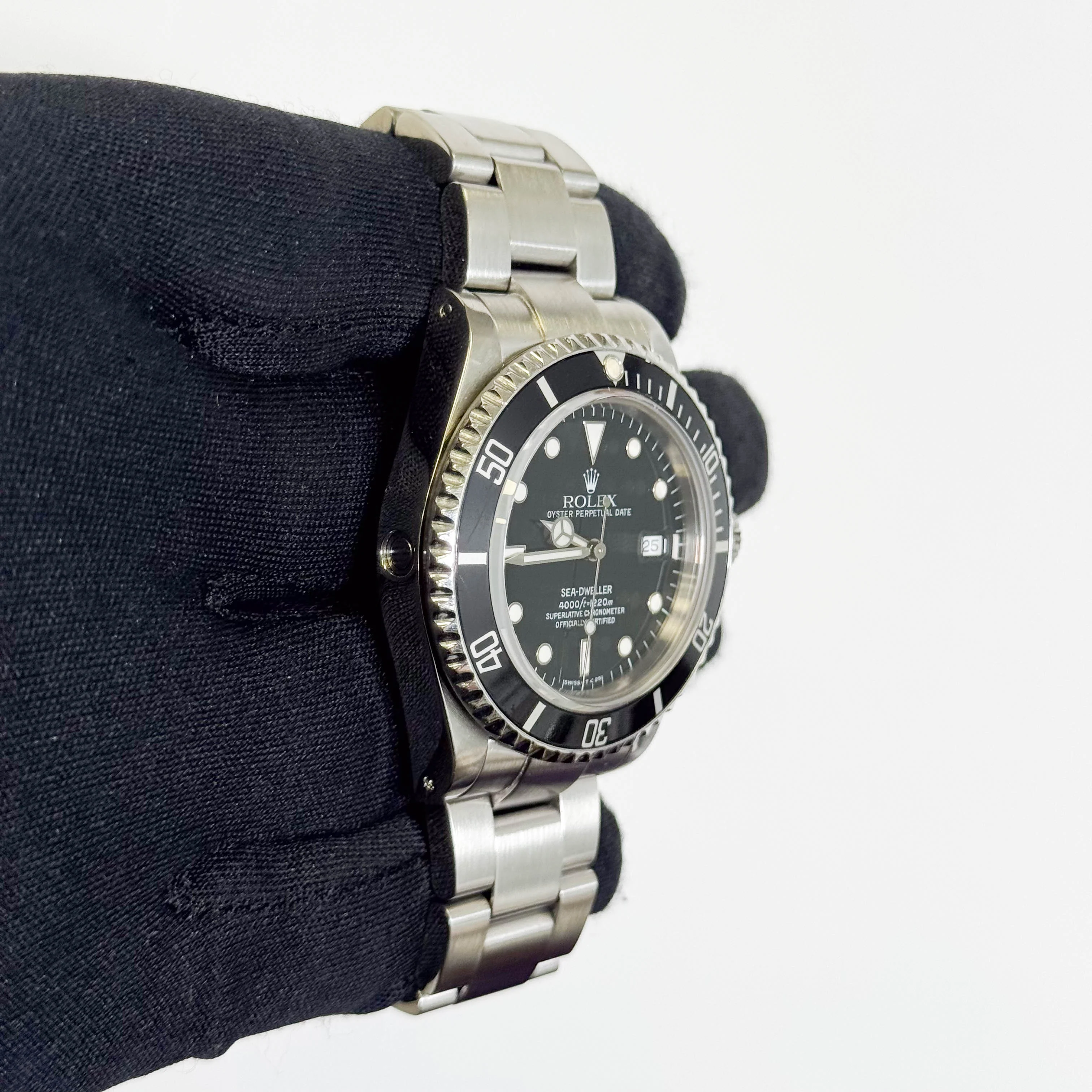 Rolex Sea-Dweller 40mm Black Dial Watch Ref# 16600 - Image 3