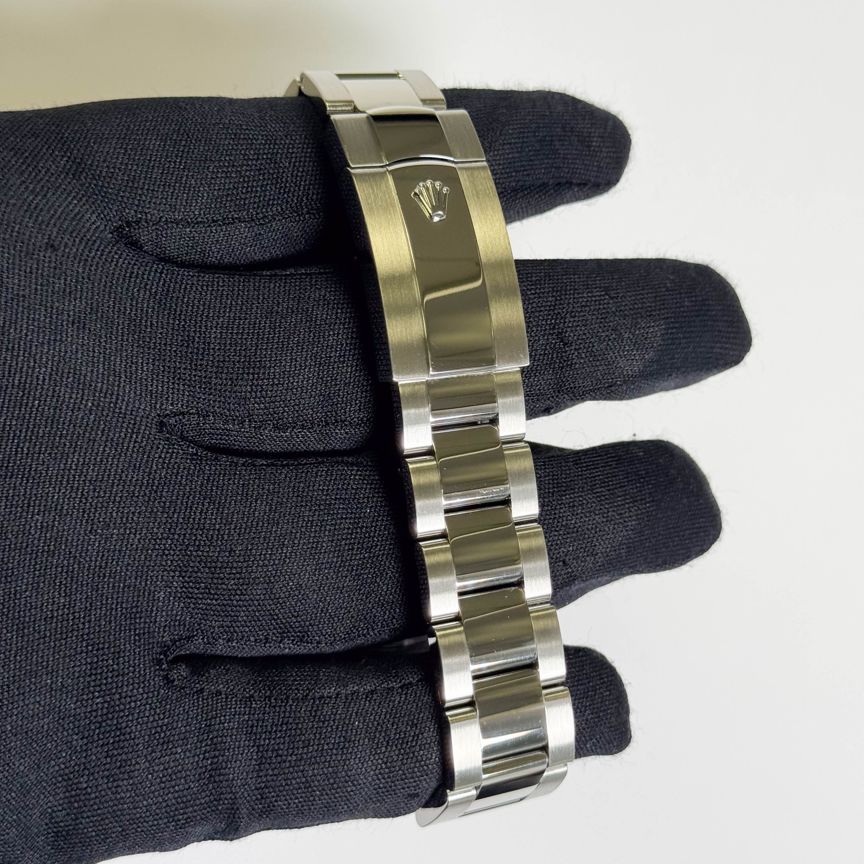 Rolex Sky-Dweller 42 mm Black Dial Watch Ref# 326934 - Image 4