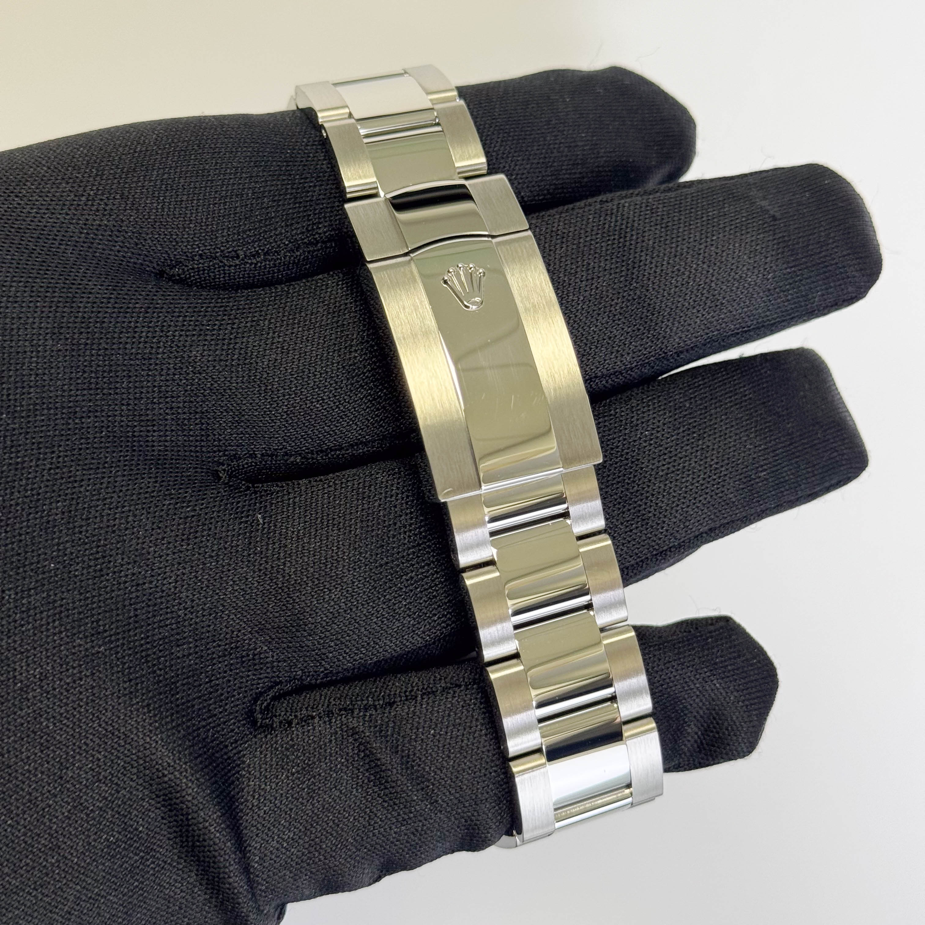 Rolex Sky-Dweller 42mm Blue Dial Watch Ref# 336934 - Image 4