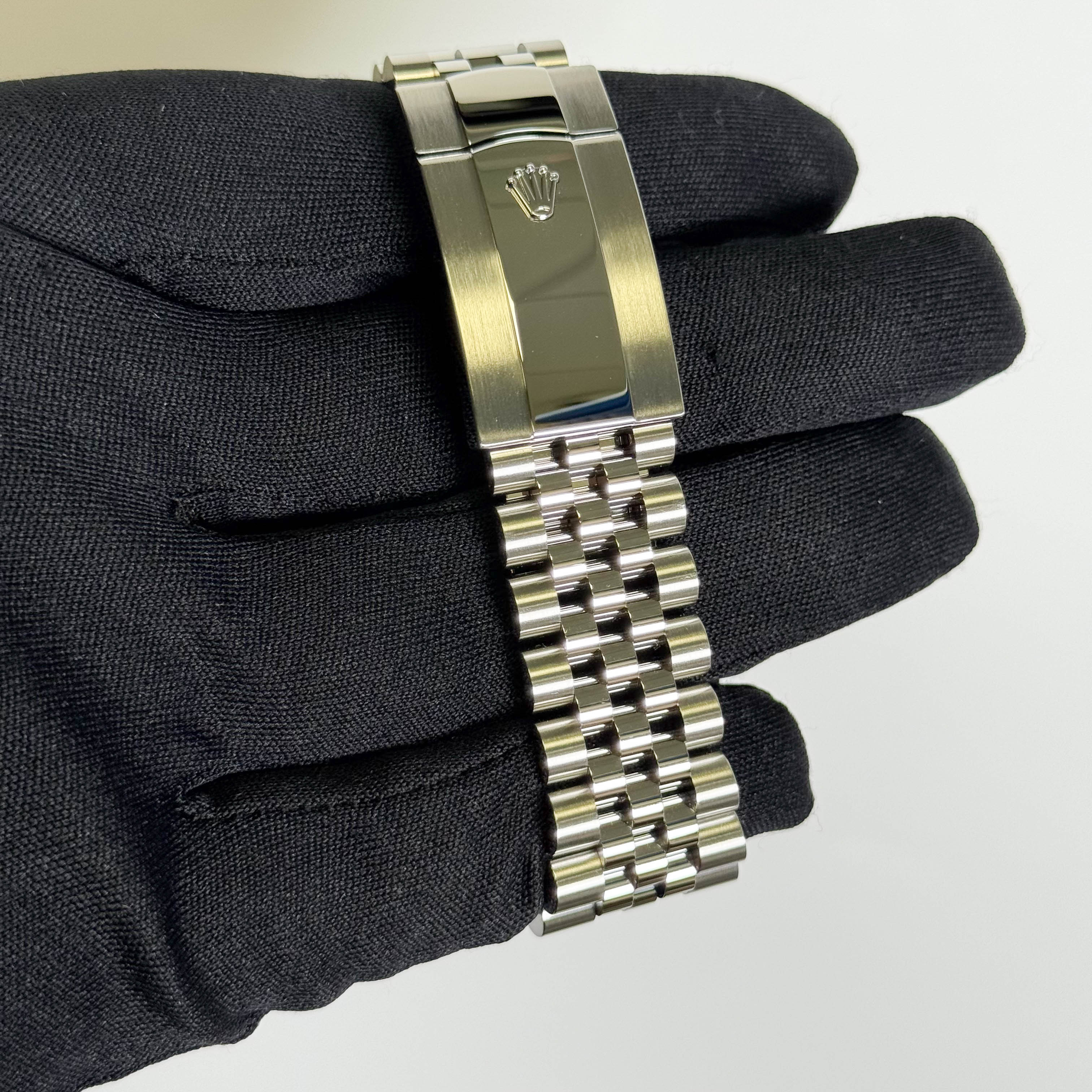 Rolex Sky-Dweller 42mm Green Dial Watch Ref# 336934 - Image 4