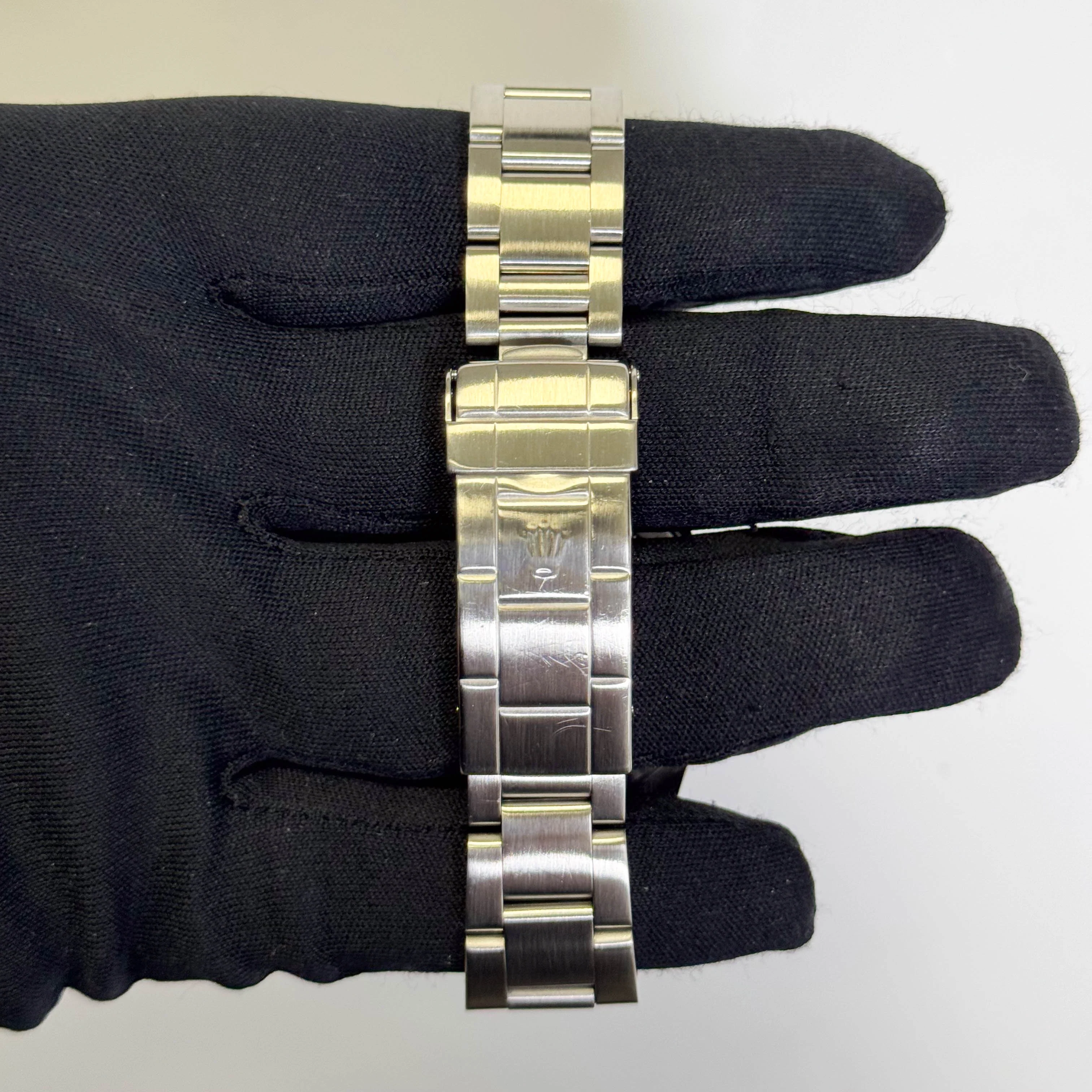 Rolex Submariner 40mm Black Dial Watch Ref# 116610 - Image 4