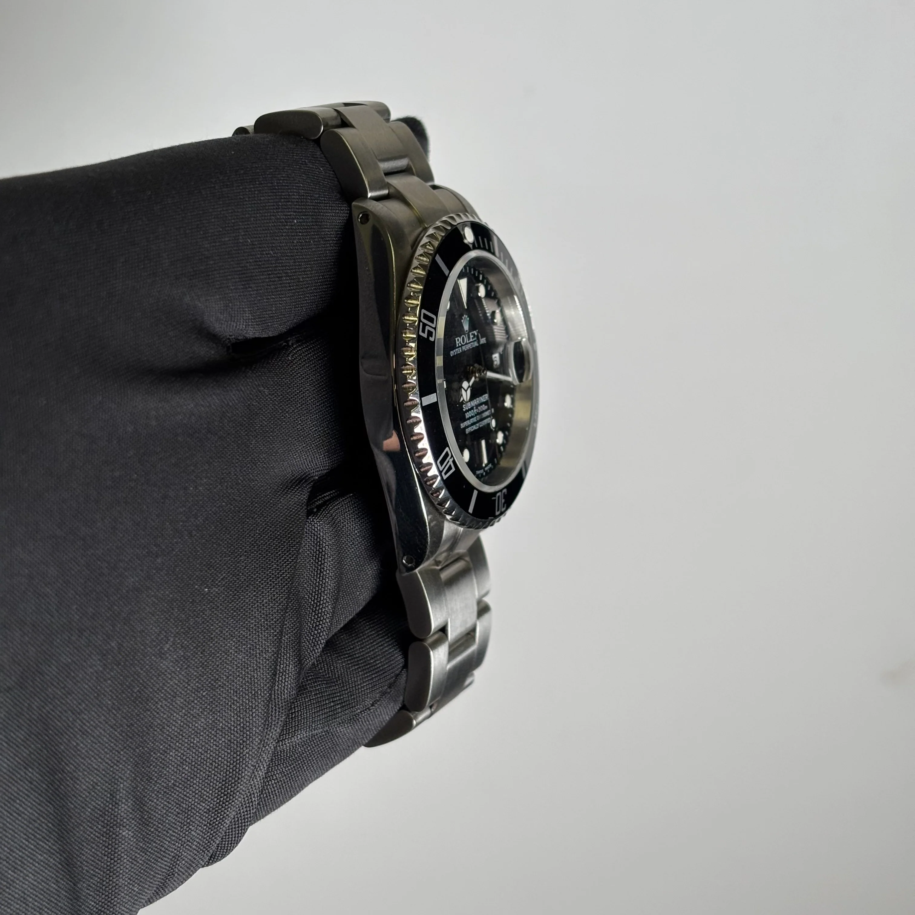 Rolex Submariner 40mm Black Dial Watch Ref# 16610 - Image 3