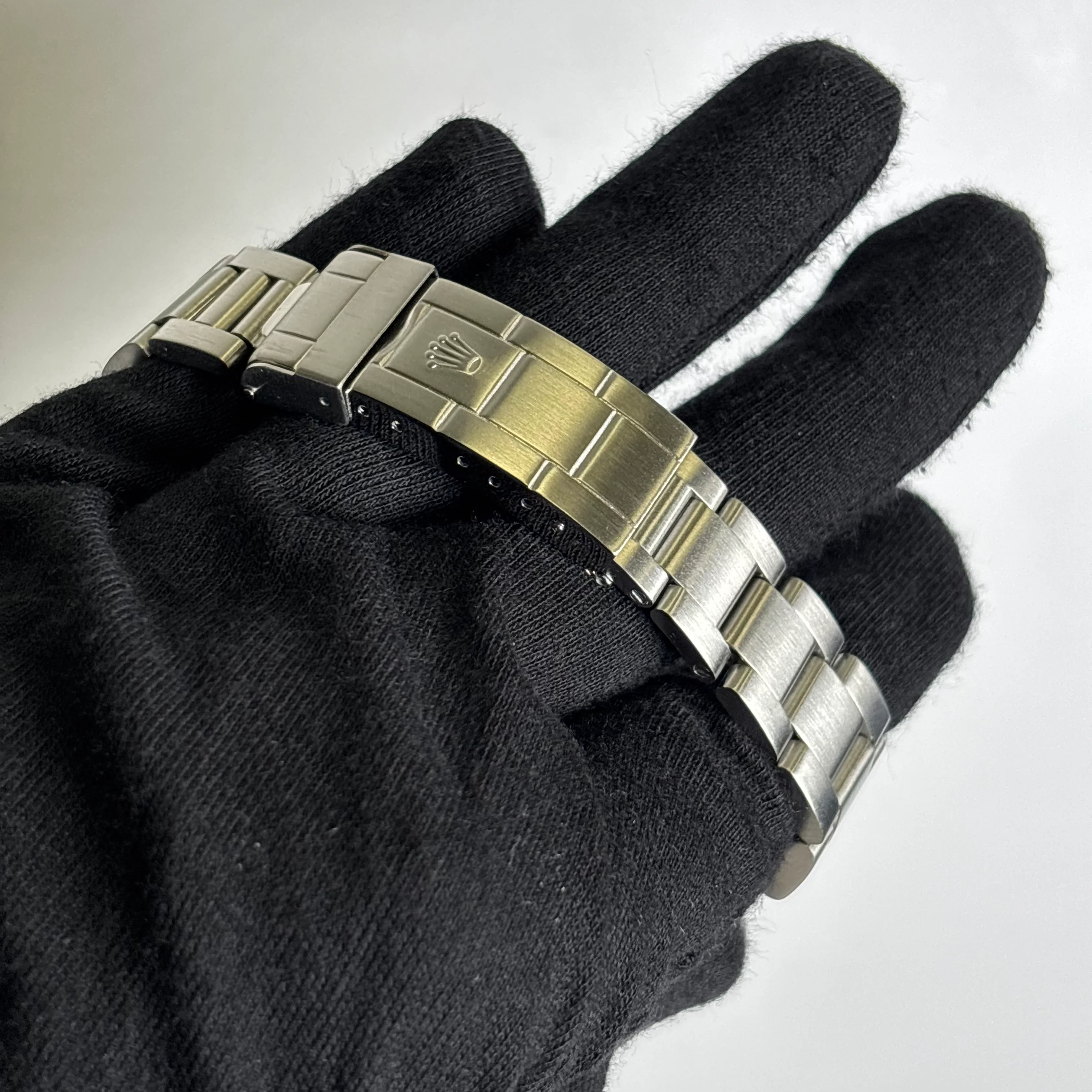 Rolex Submariner 40mm Black Dial Watch Ref# 16800 - Image 4