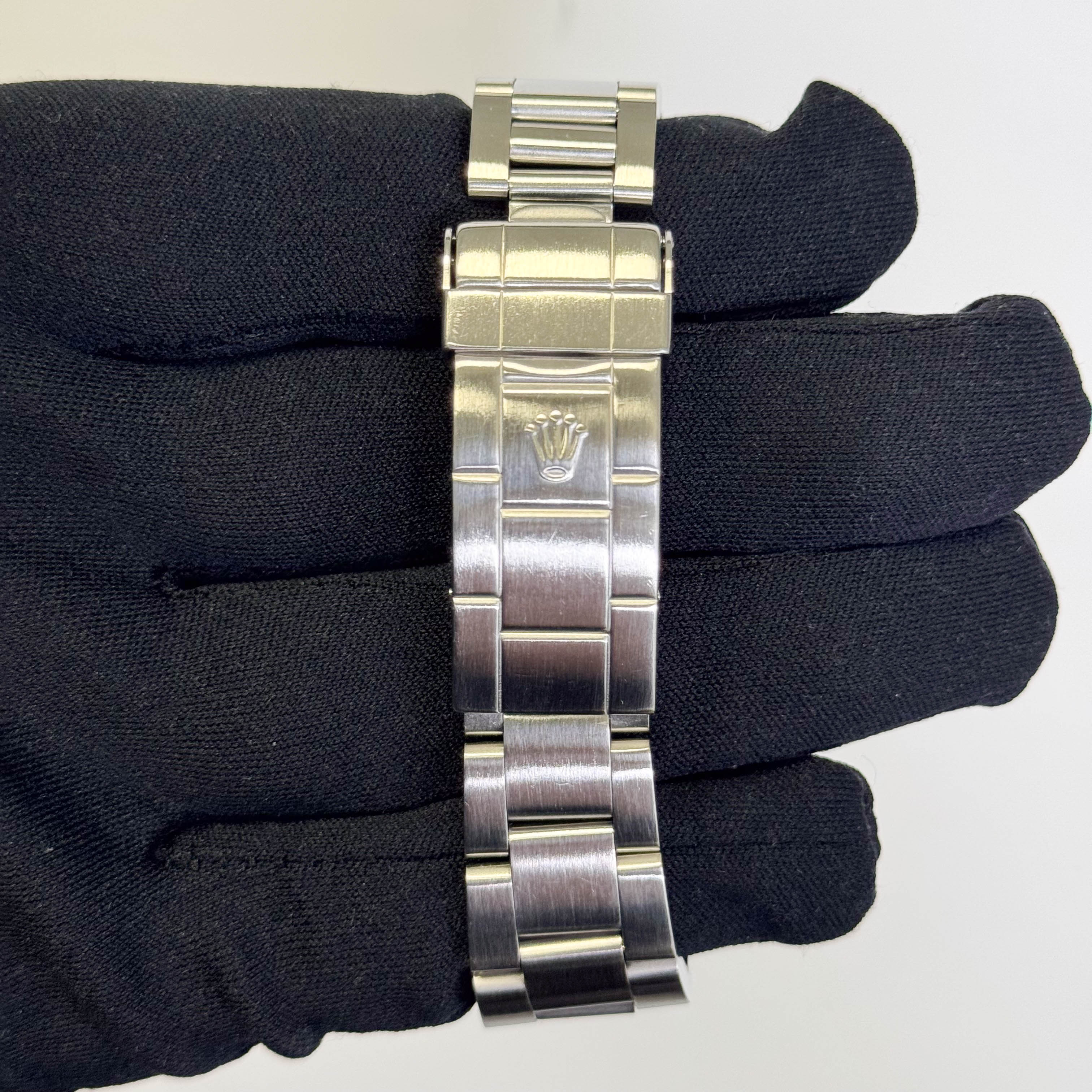 Rolex No Date Submariner 40mm Black Dot Dial Watch Ref# 14060 - Image 4