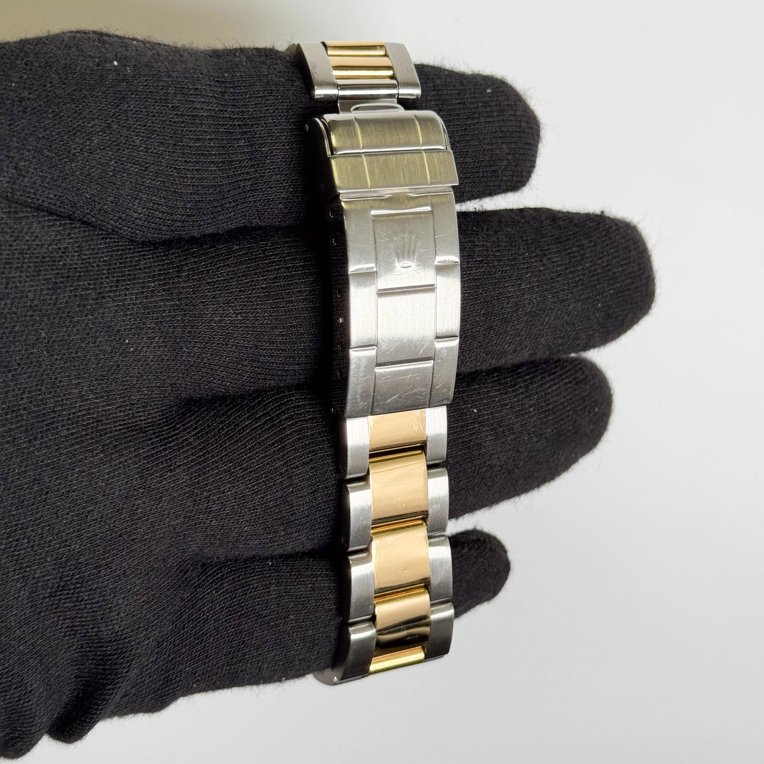 Rolex Submariner 40mm Blue Dial Watch Ref# 16613 - Image 4
