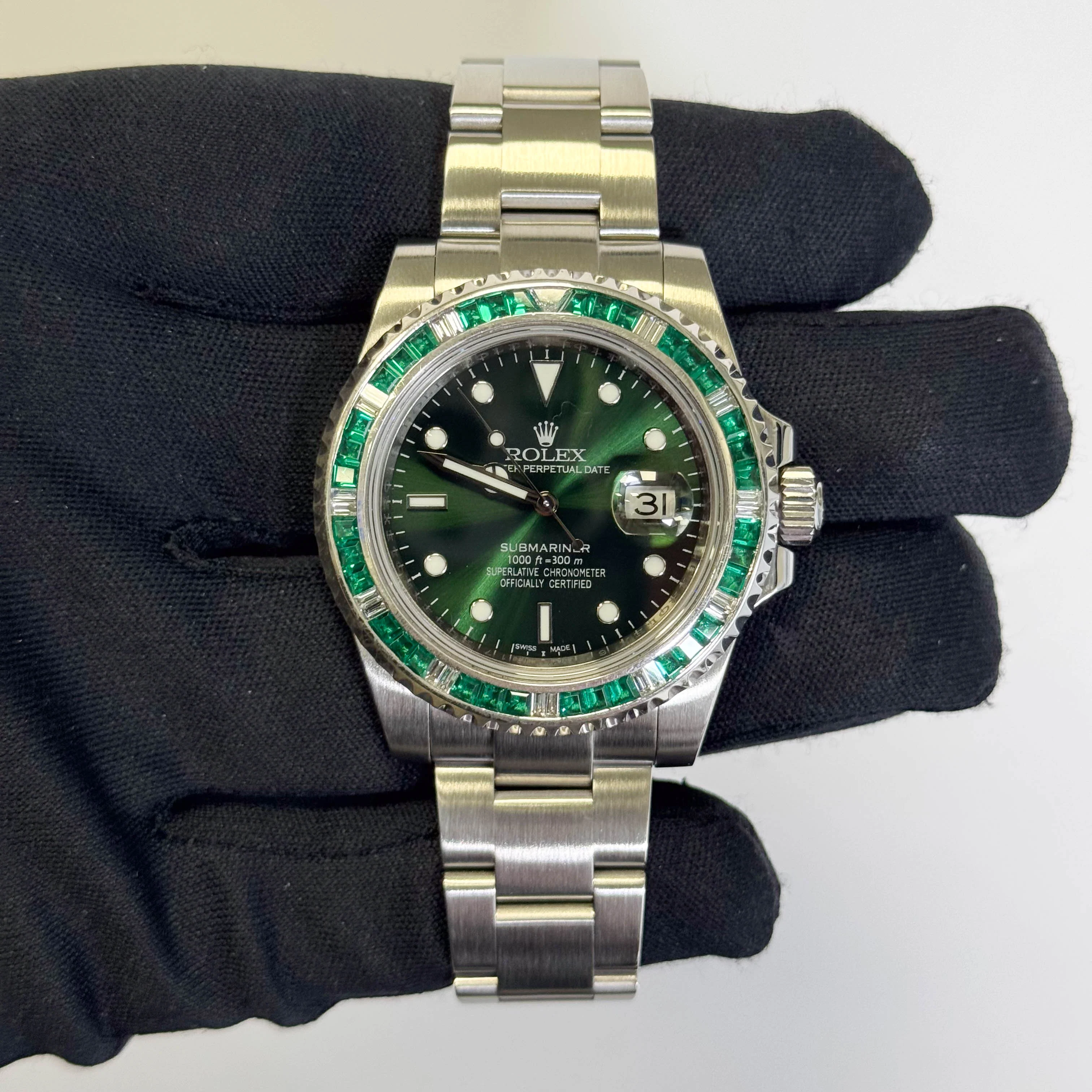 Rolex Submariner 40mm Green Dial Watch Ref# 116610LV - Image 2