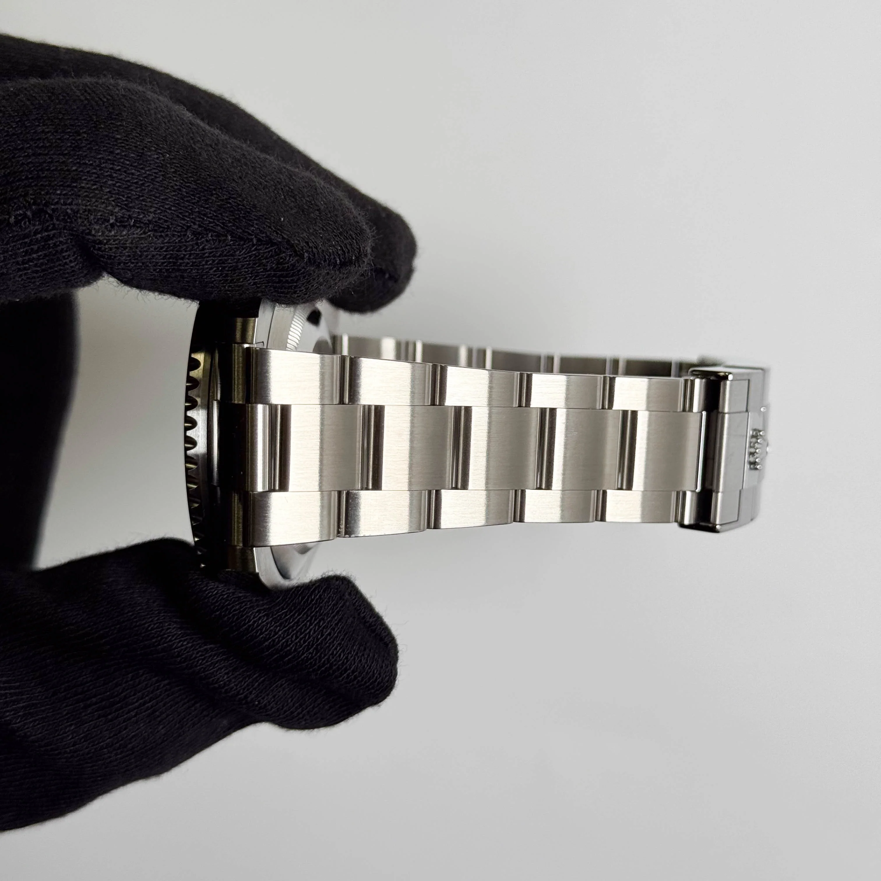 Rolex Submariner 41mm Black Dial Watch Ref# 124060 - Image 5
