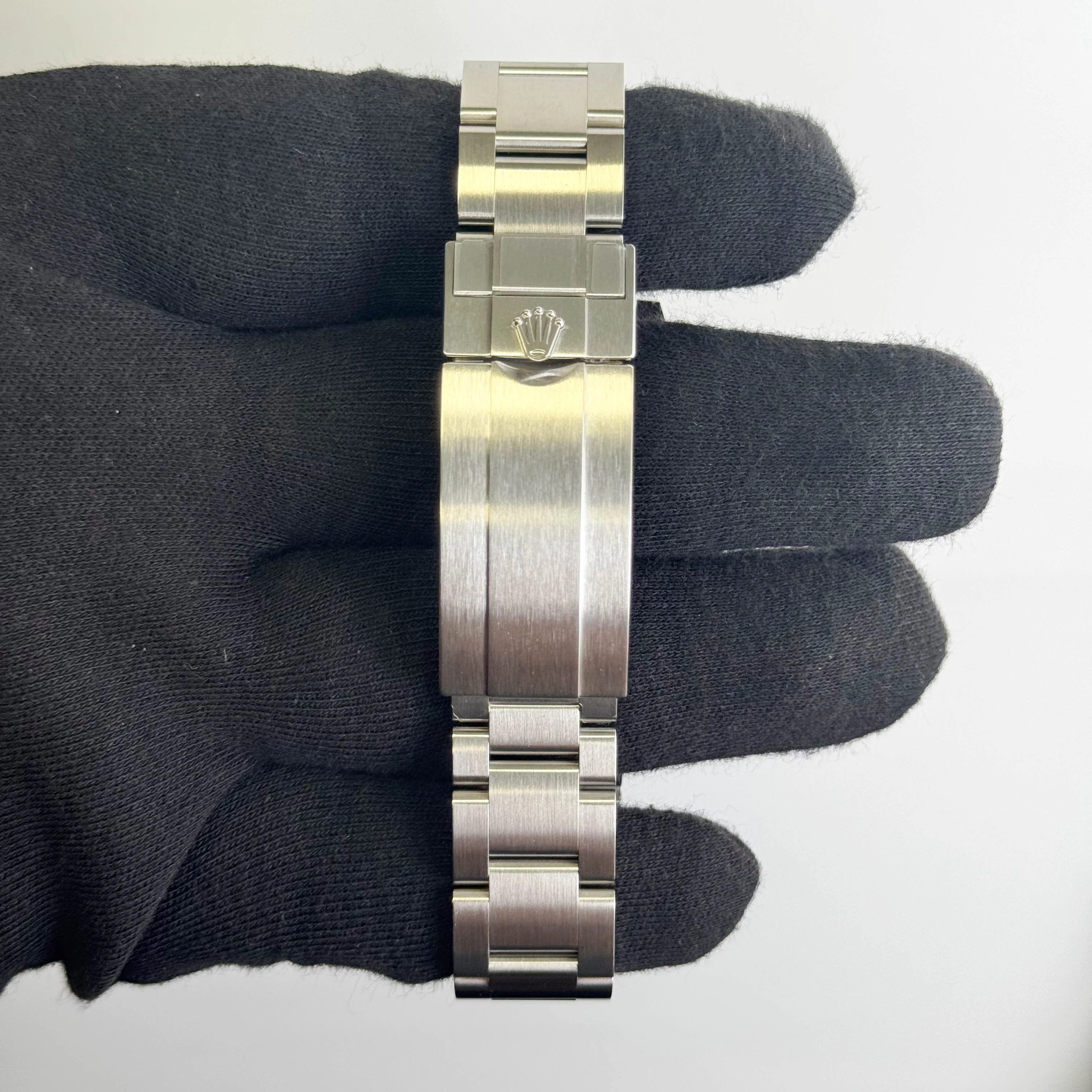 Rolex Submariner 41mm Black Dial Watch Ref# 126610LN - Image 4