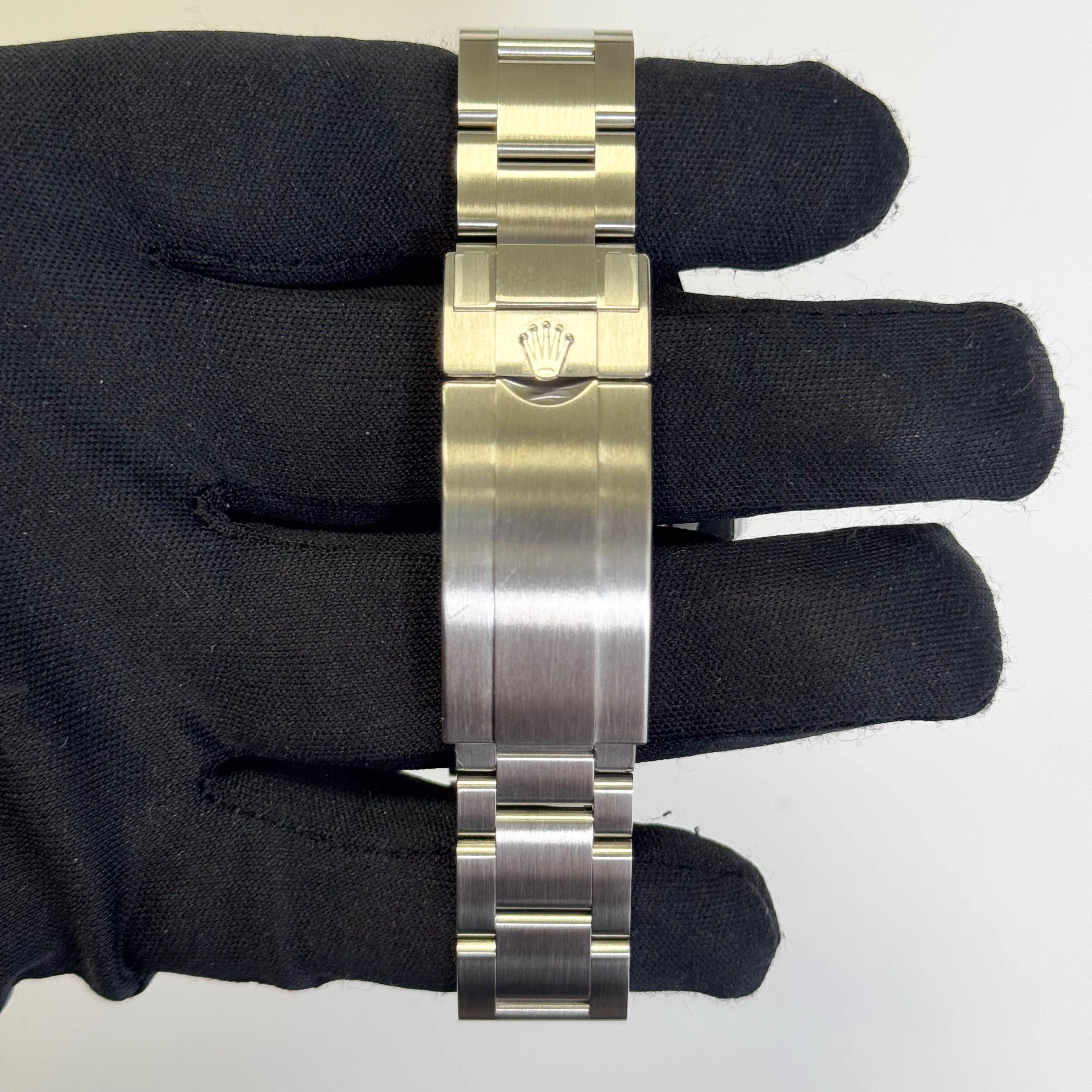 Rolex Submariner 41mm Black Dial Watch Ref# 126610LN - Image 4