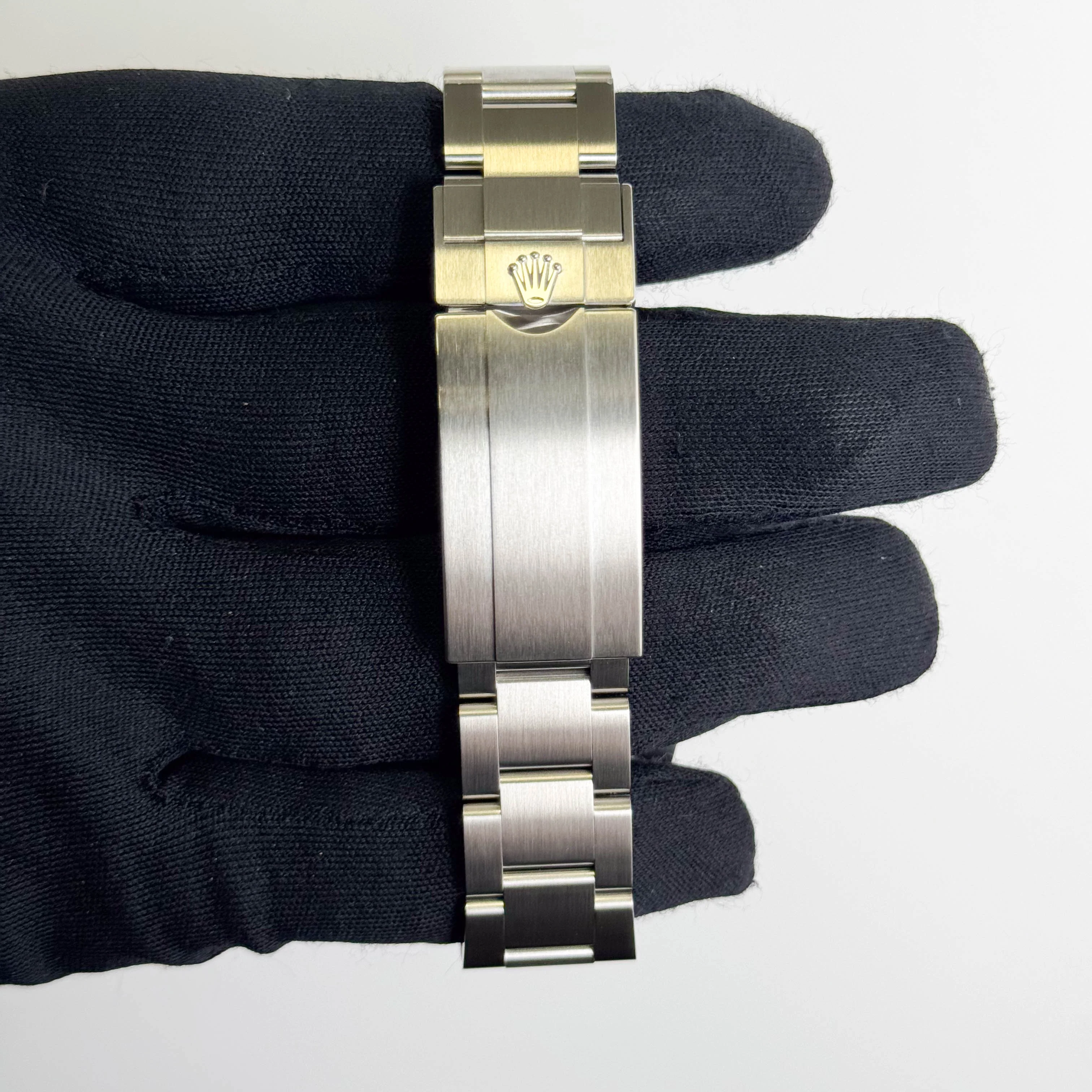 Rolex Submariner 41mm Black Dial Watch Ref# 126610LN - Image 4
