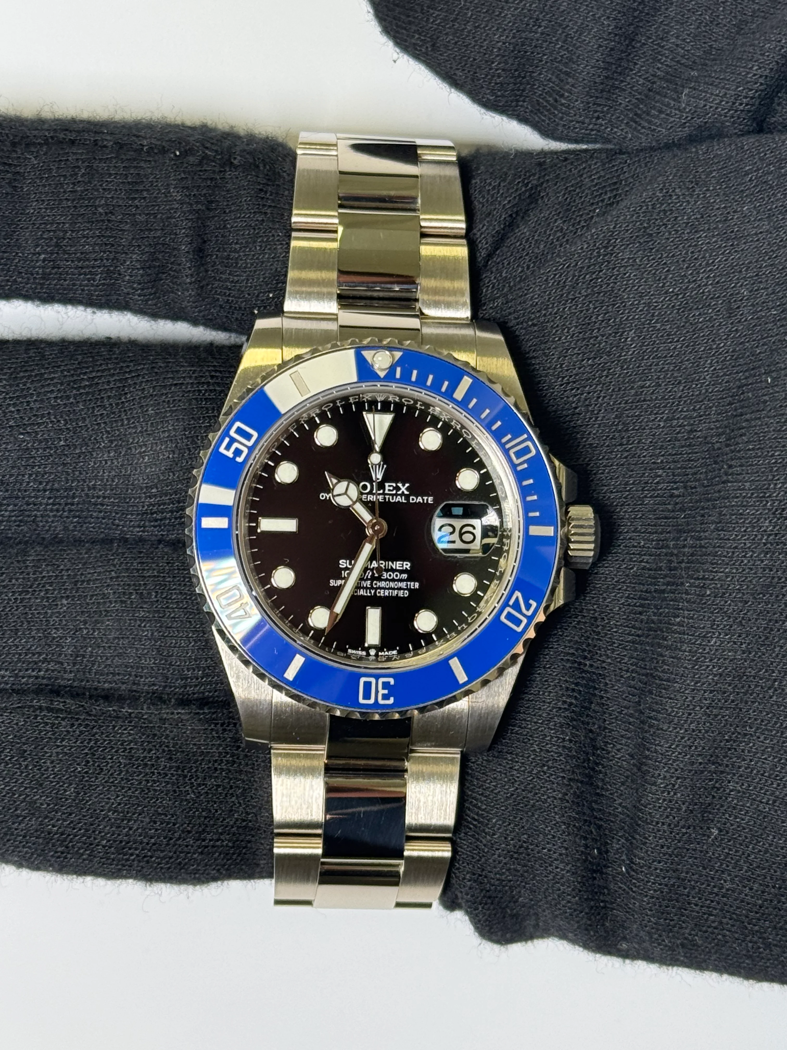 Rolex Submariner 41mm Black Dial Watch Ref# 126619LB - Image 2