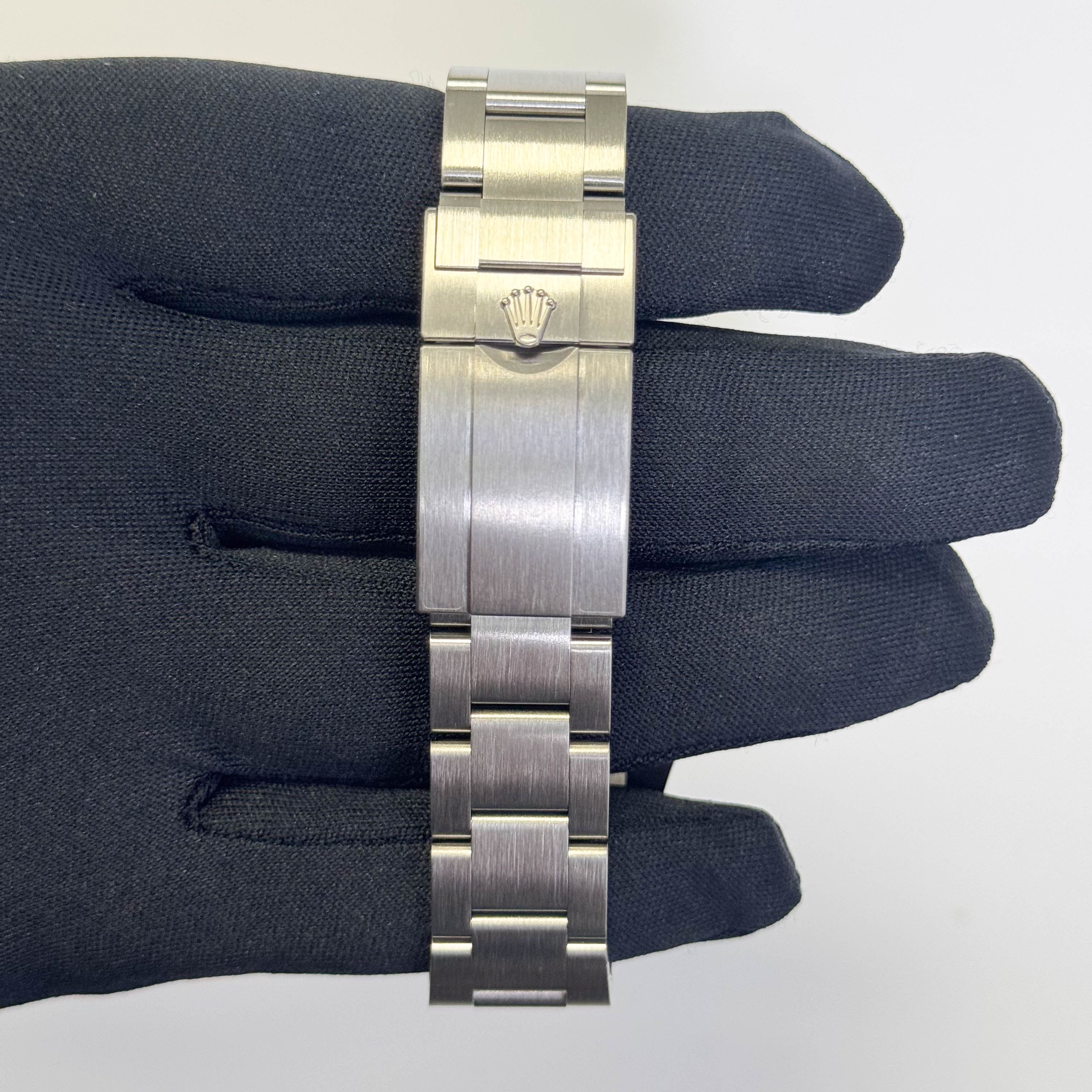 Rolex Yacht-Master 42mm Black Dial Watch Ref# 226627 - Image 4