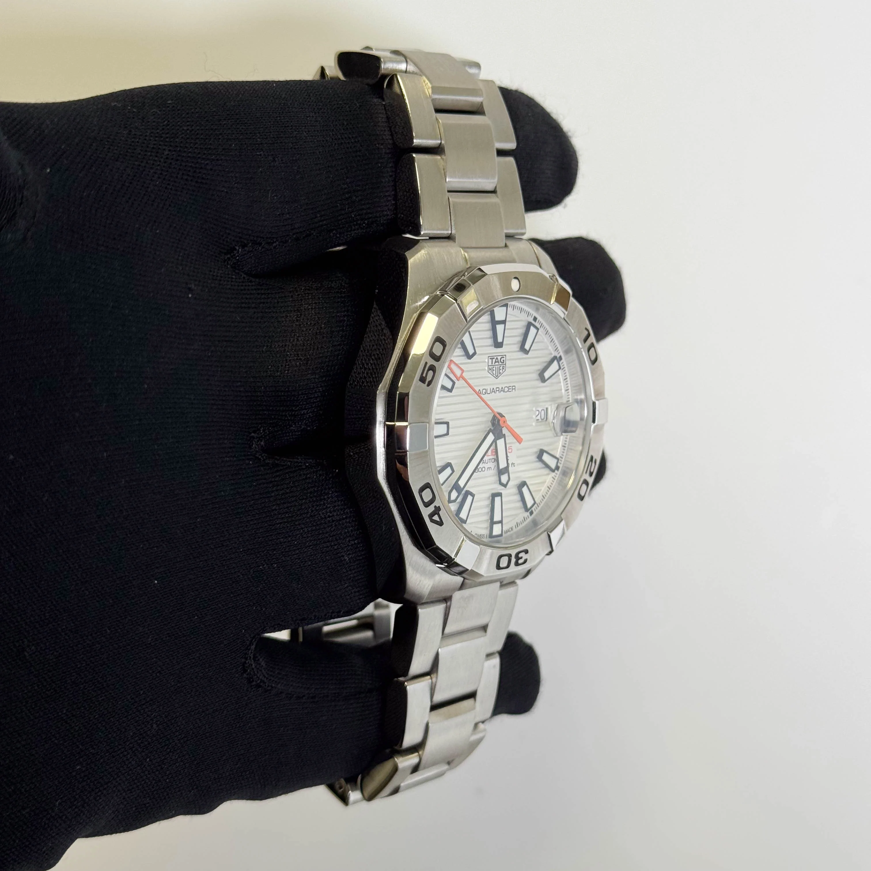 Tag Heuer Aquaracer 43mm White Dial Watch Ref# WAY2013.BA0927 - Image 3
