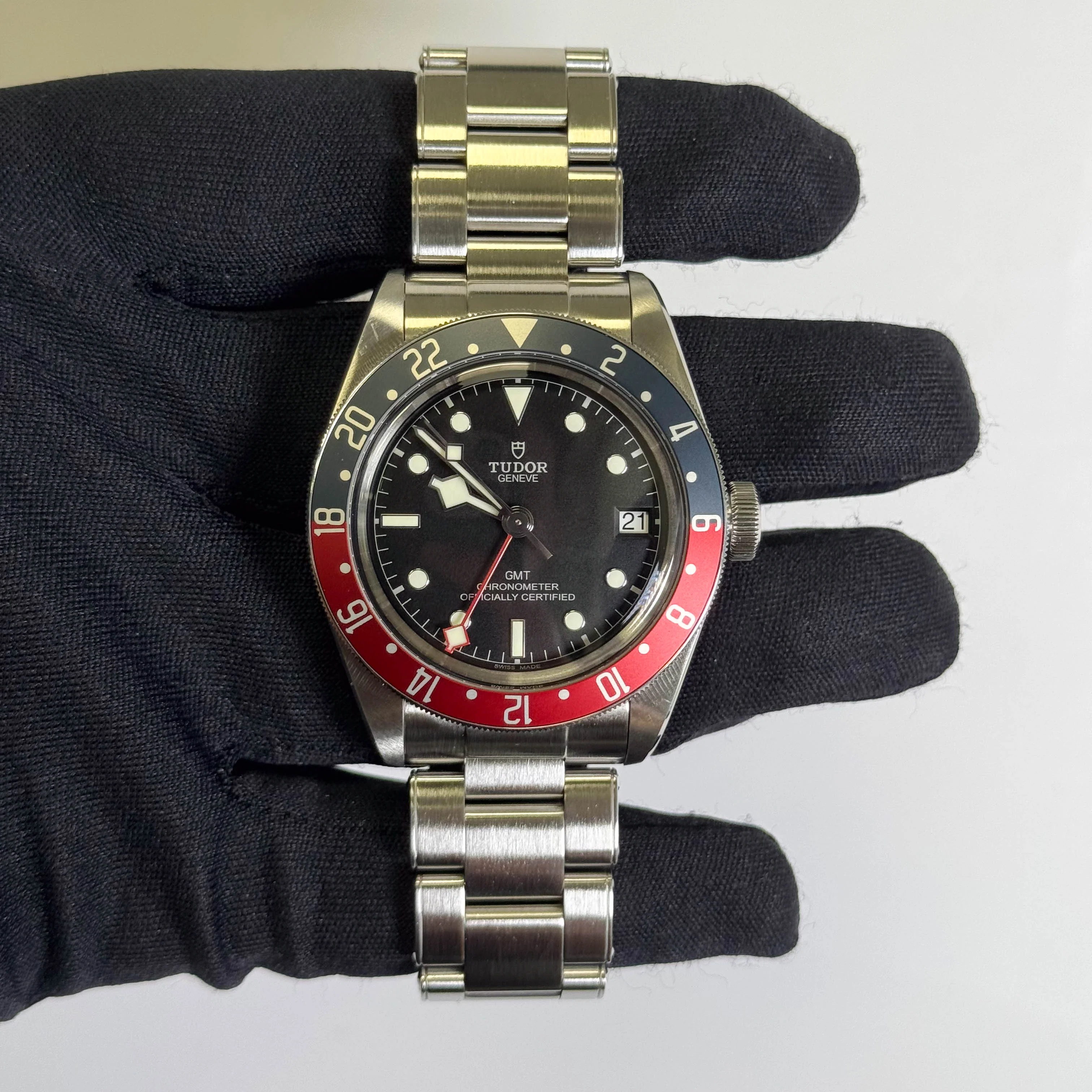 Tudor Black Bay 41mm Black Dial Watch Ref# 79830RB - Image 2