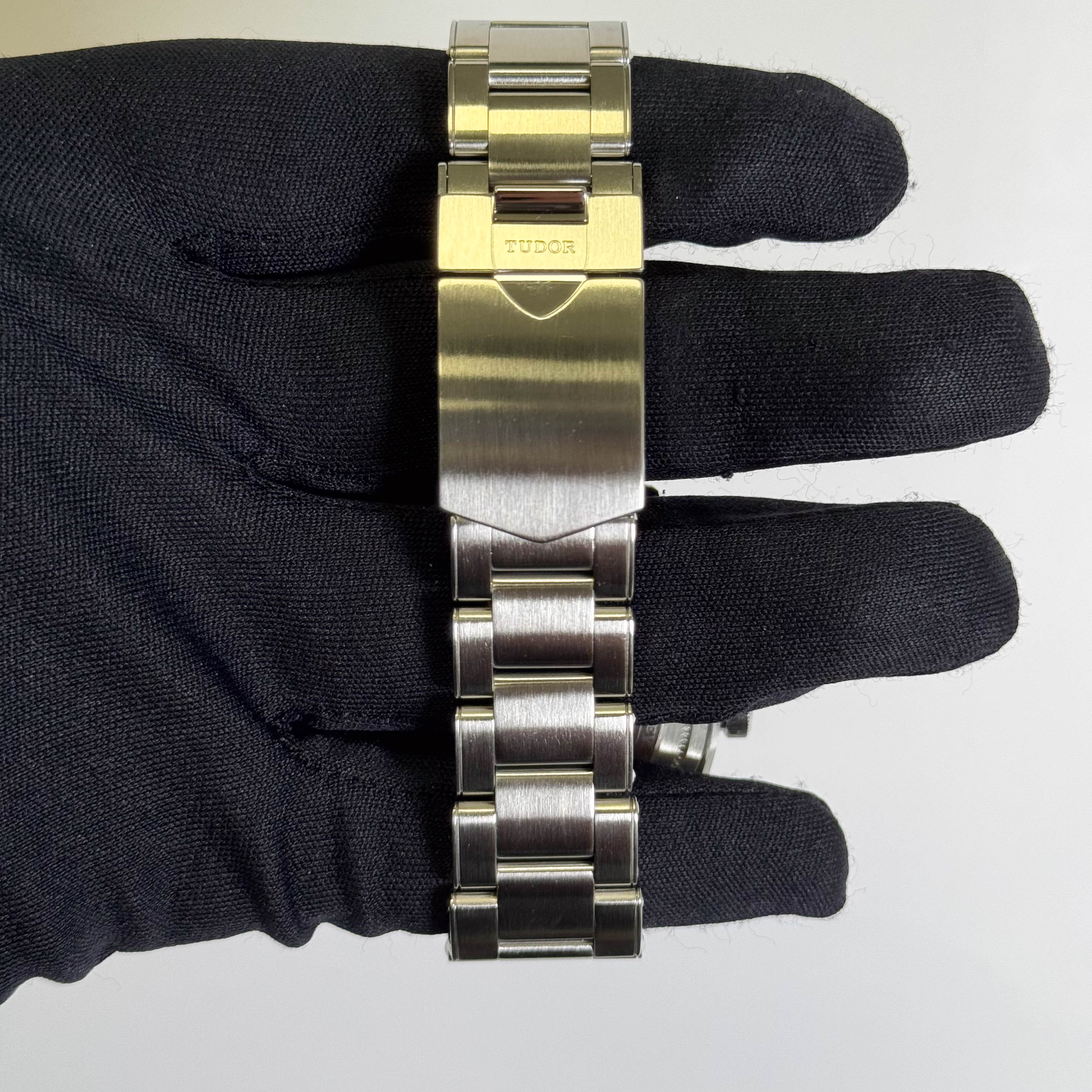 Tudor Black Bay 41mm Black Dial Watch Ref# 79830RB - Image 4