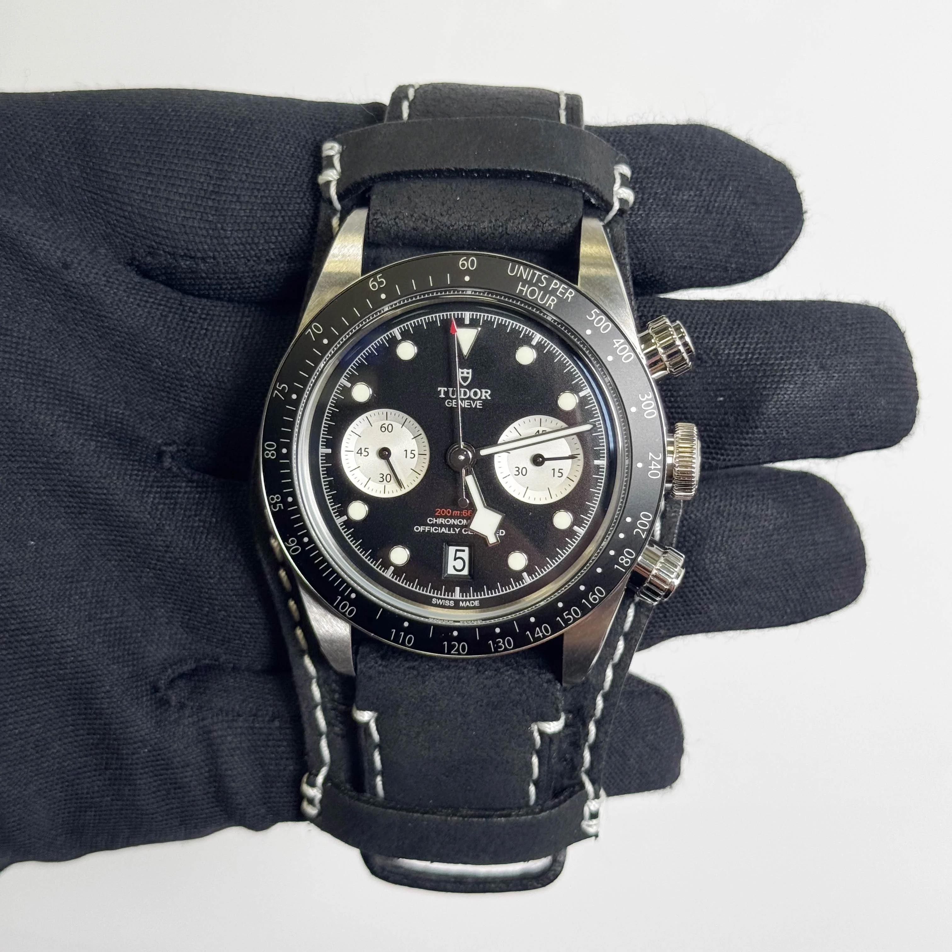 Tudor Black Bay Chrono 41mm Black Chronograph Dial Watch Ref# 79360N - Image 2