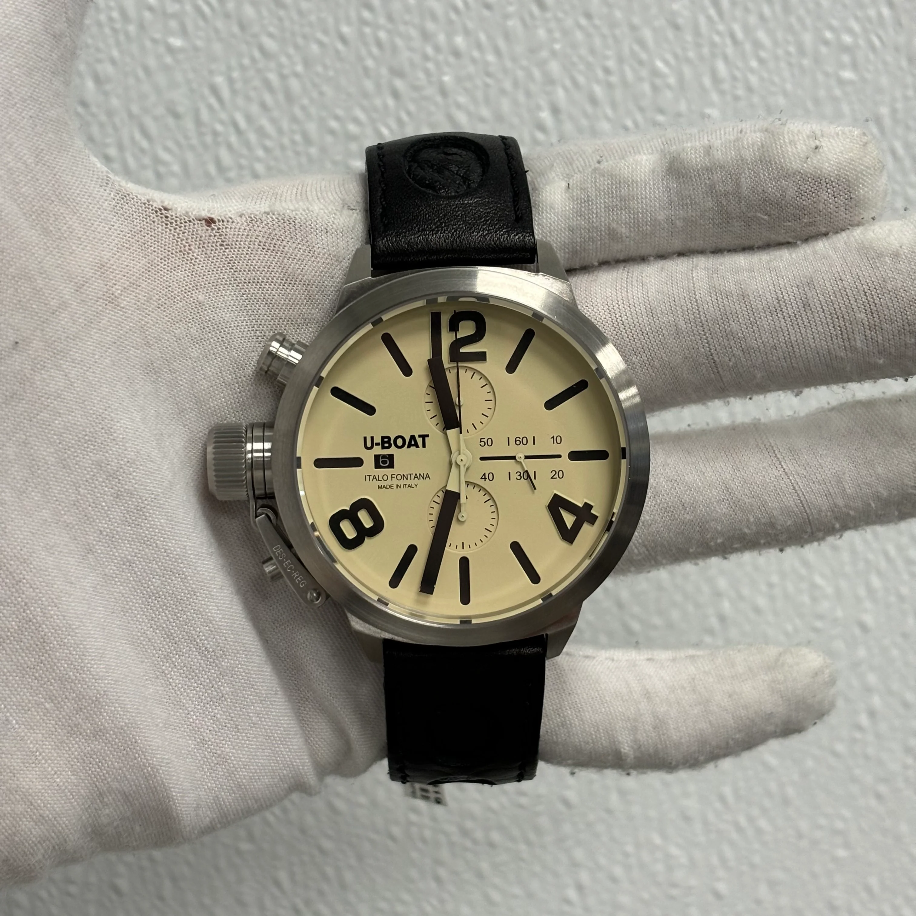 U-Boat Classico 52mm Beige Dial Watch Ref# 2272 - Image 2